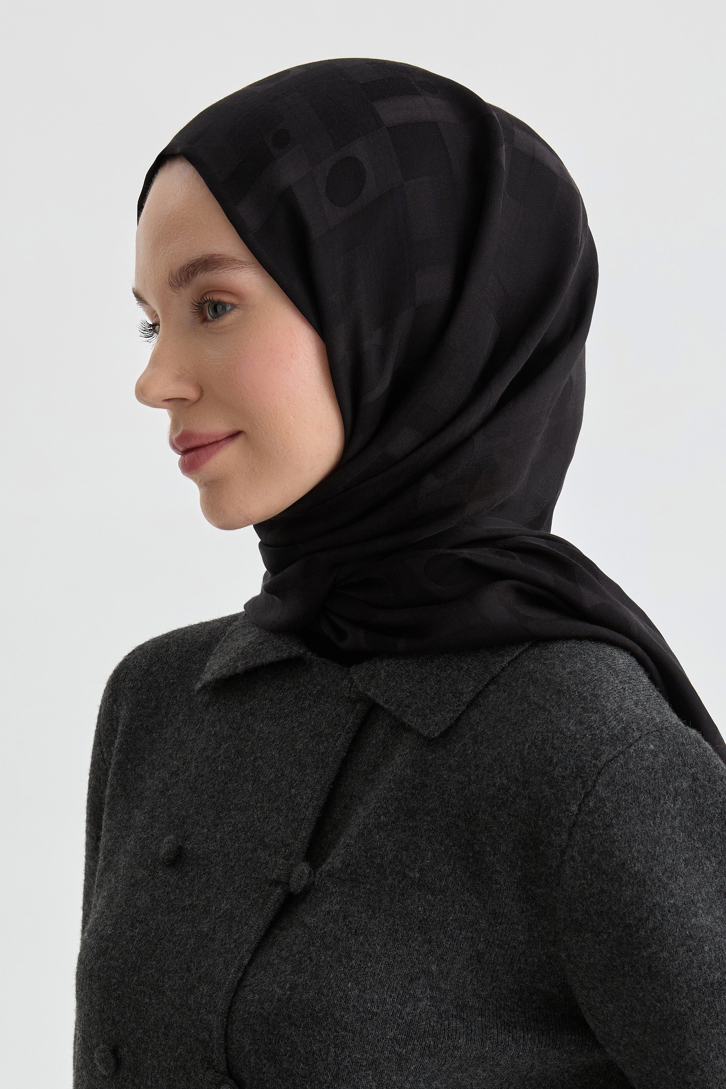 Miray Jakar Natural Şal - Siyah TUGBA