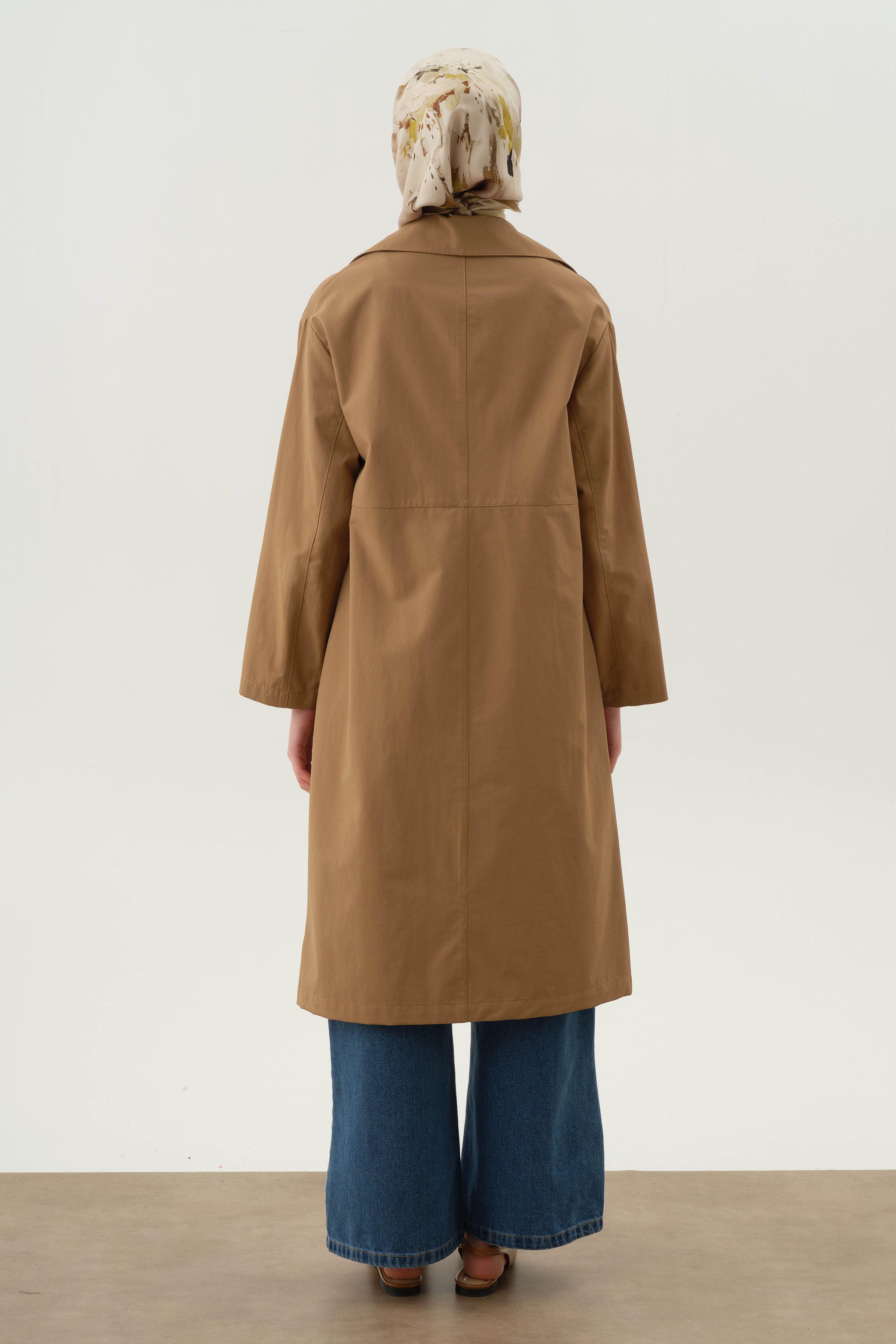 Kesik Detaylı Trençkot - Camel TUGBA