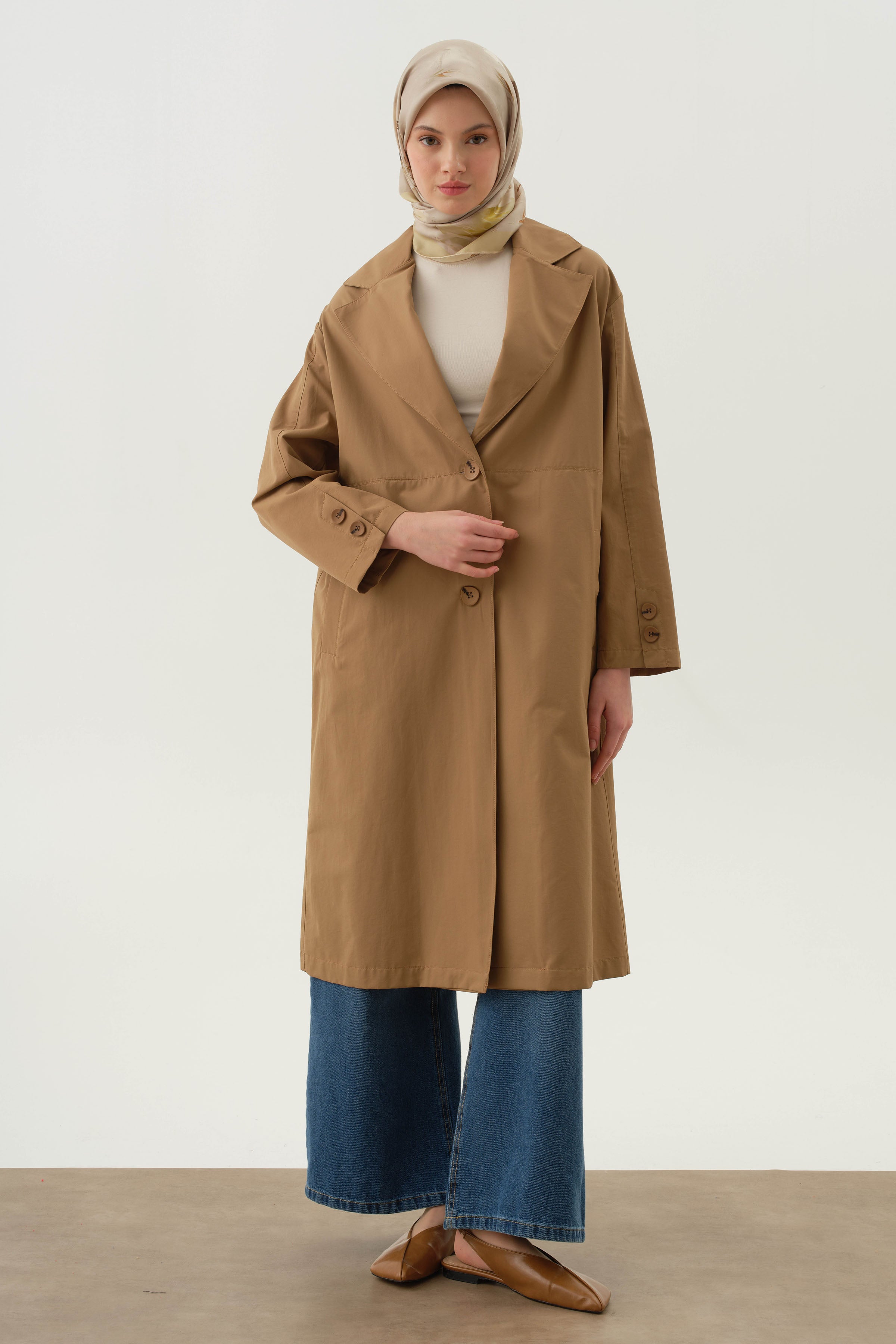 Kesik Detaylı Trençkot - Camel TUGBA