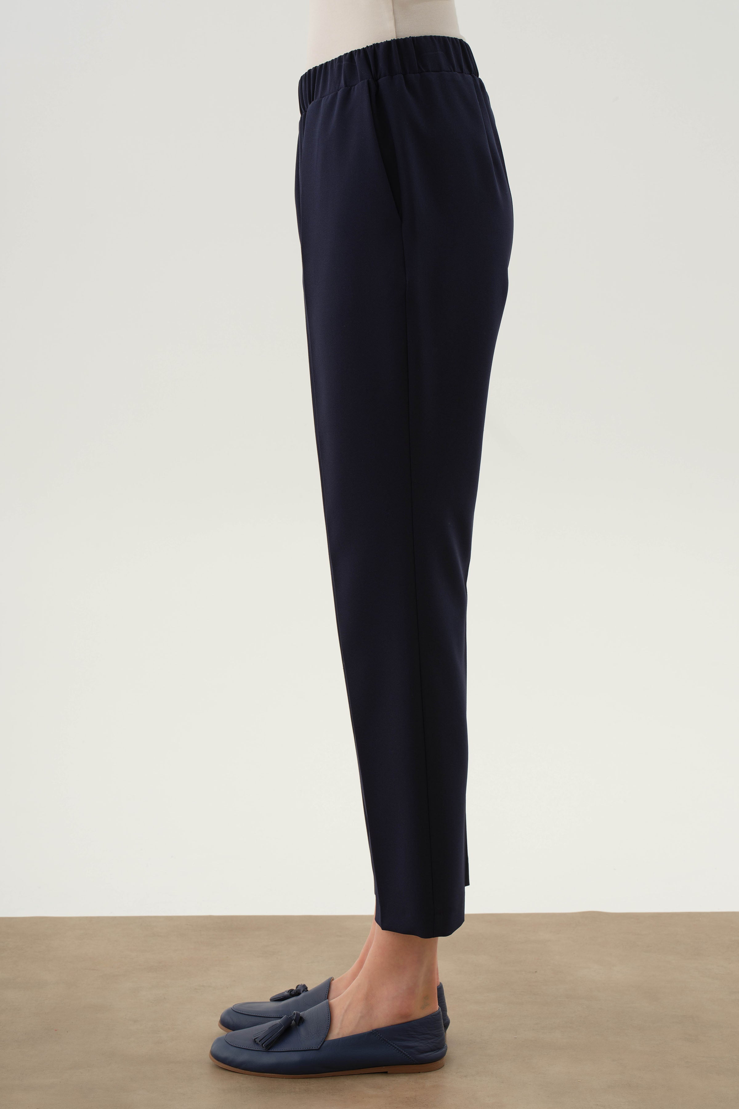 Bel Lastikli Havuç Pantolon - Lacivert TUGBA