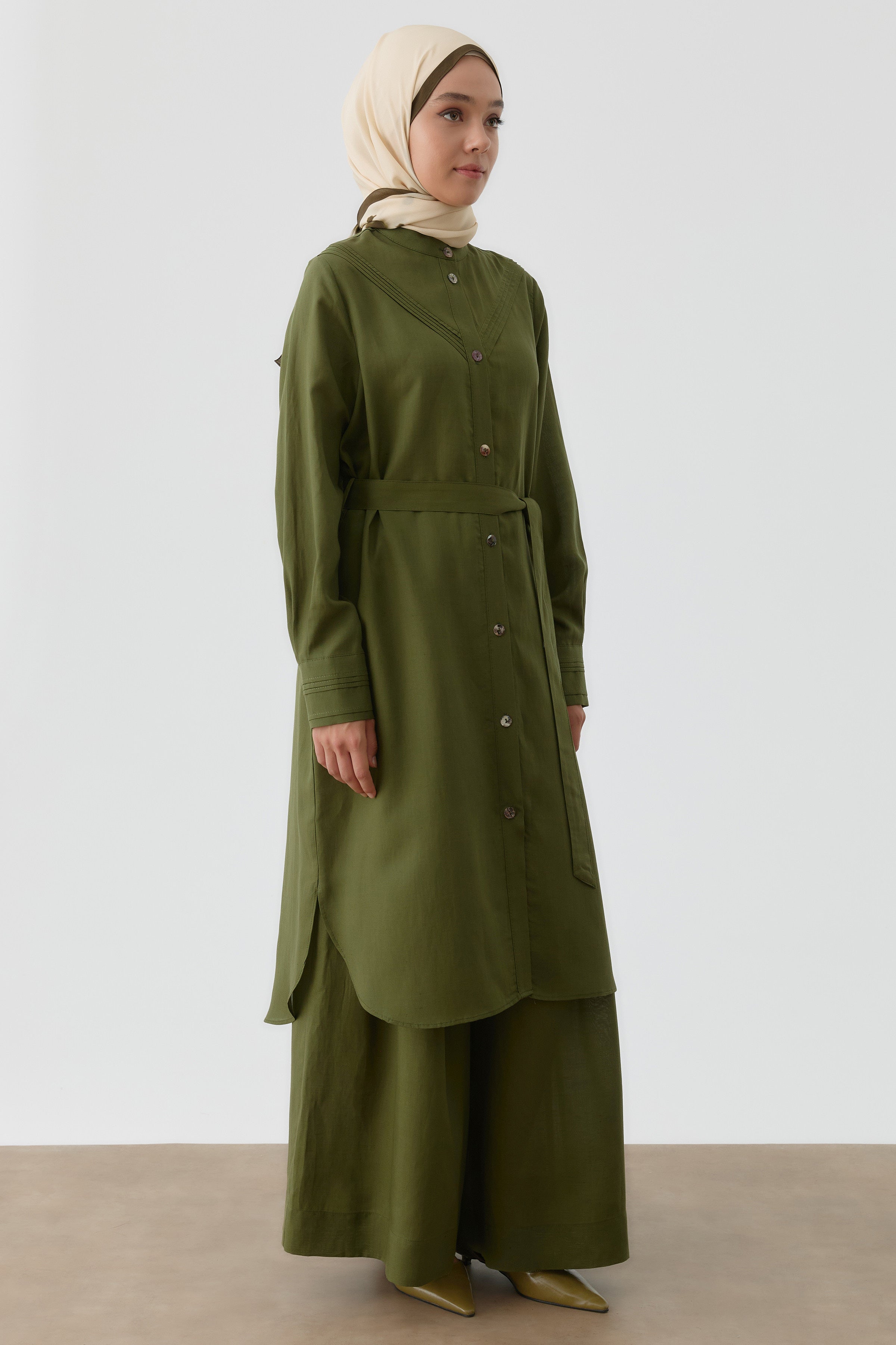 Nervür Detaylı Yırtmaçlı Tunik - Haki TUGBA