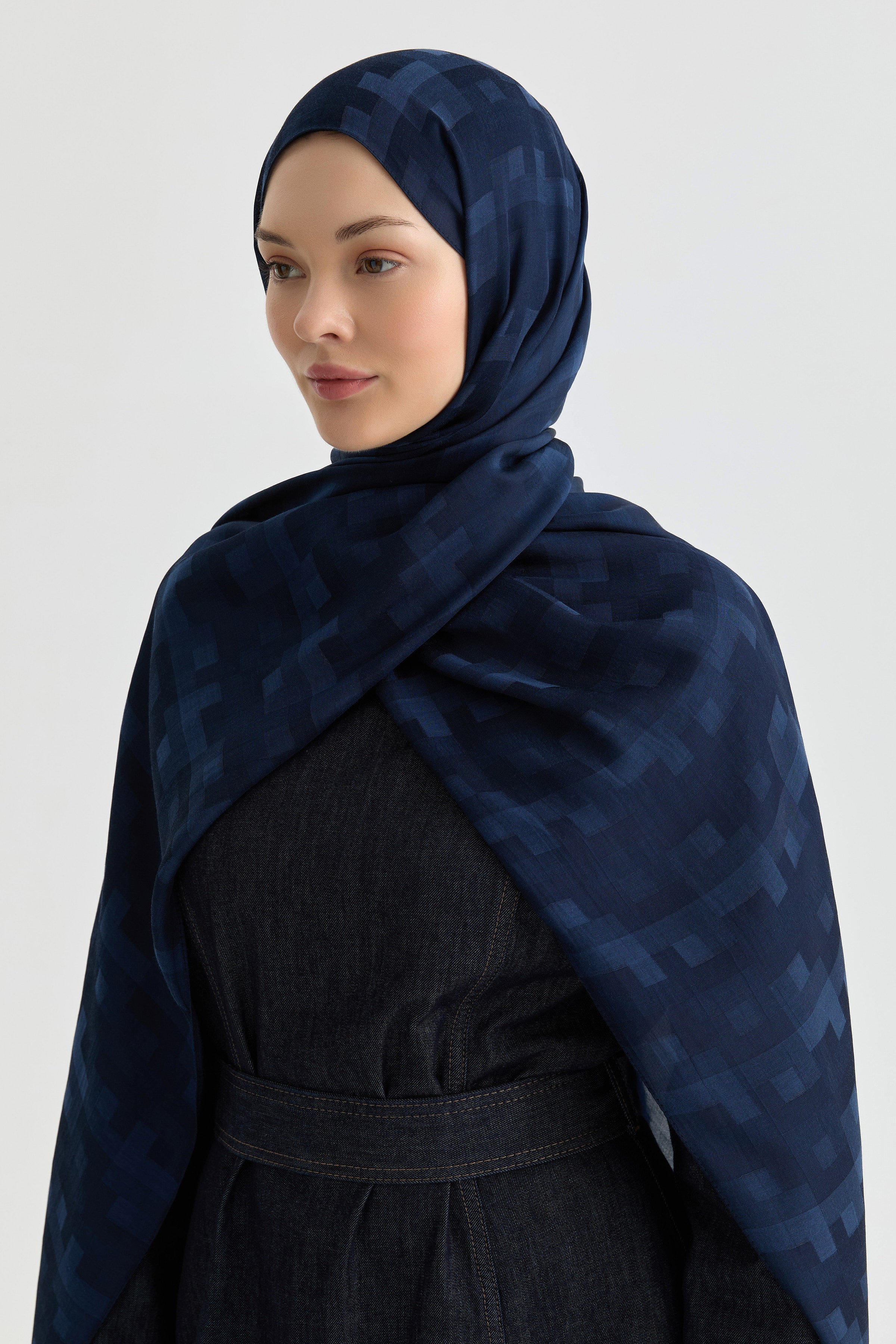 Serra Jakar Natural Şal - Lacivert TUGBA