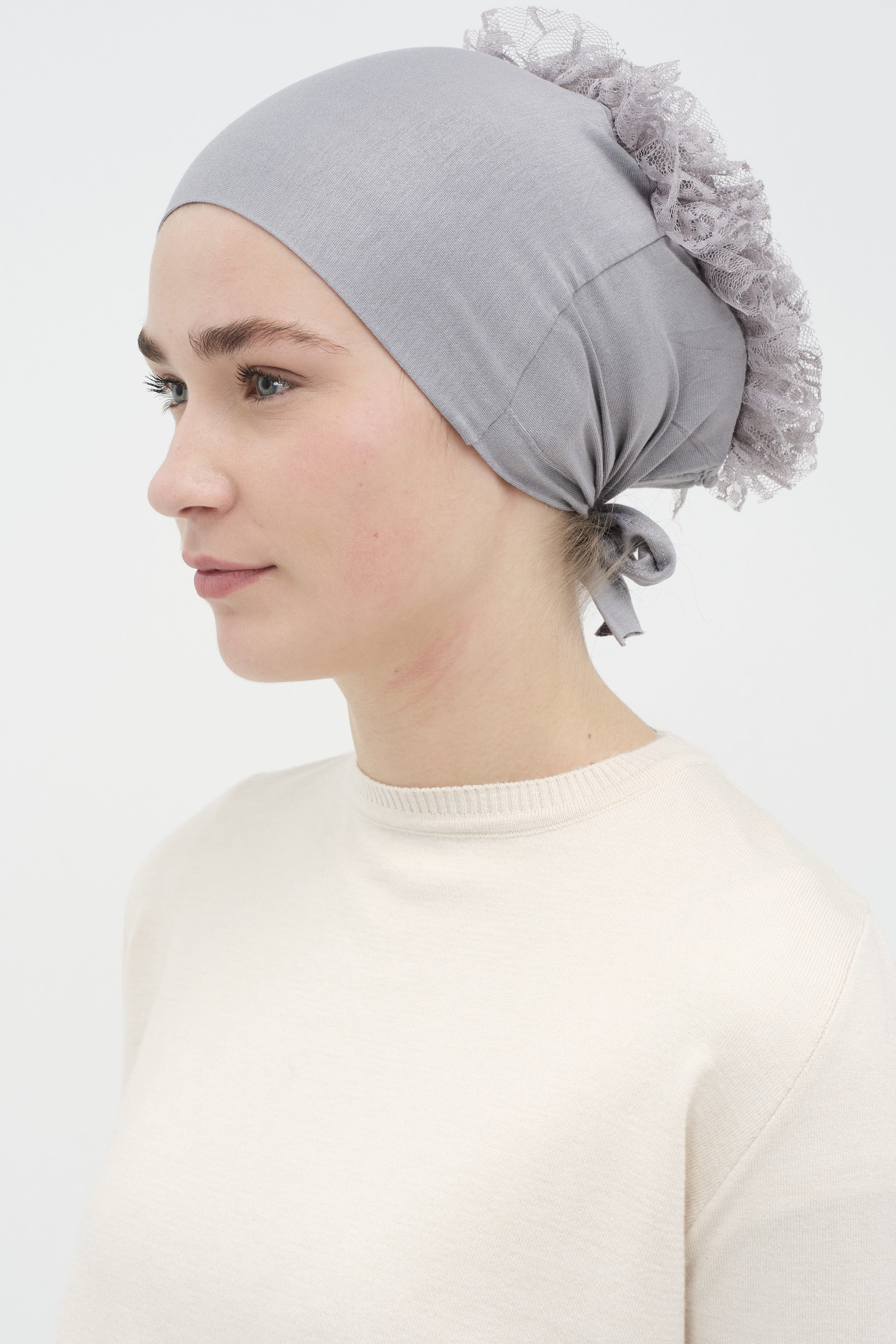 Dantelli Topuz Bone - Gri TUGBA