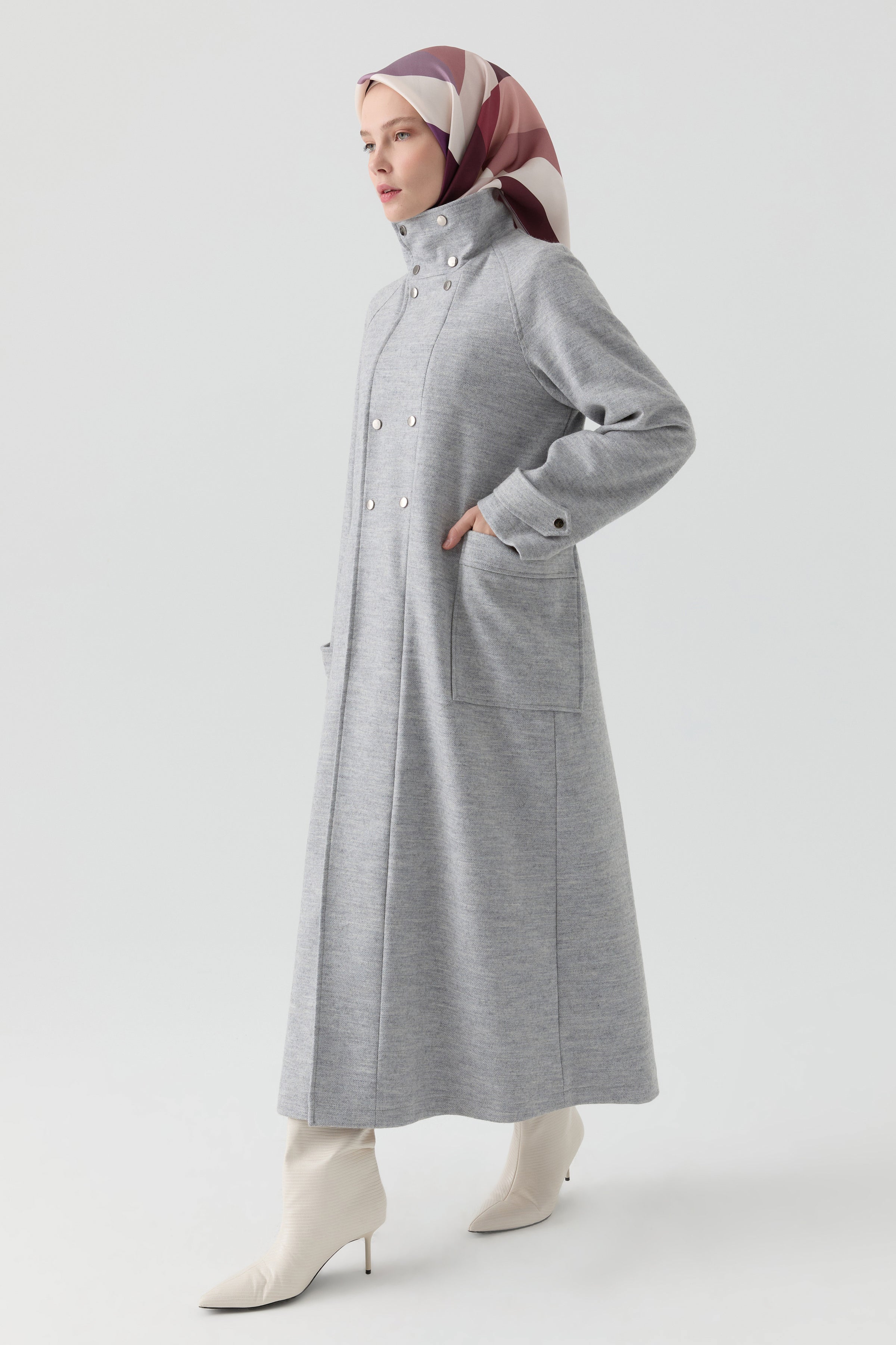 Ters Pat Kapamalı Keçe Manto - Gri TUGBA