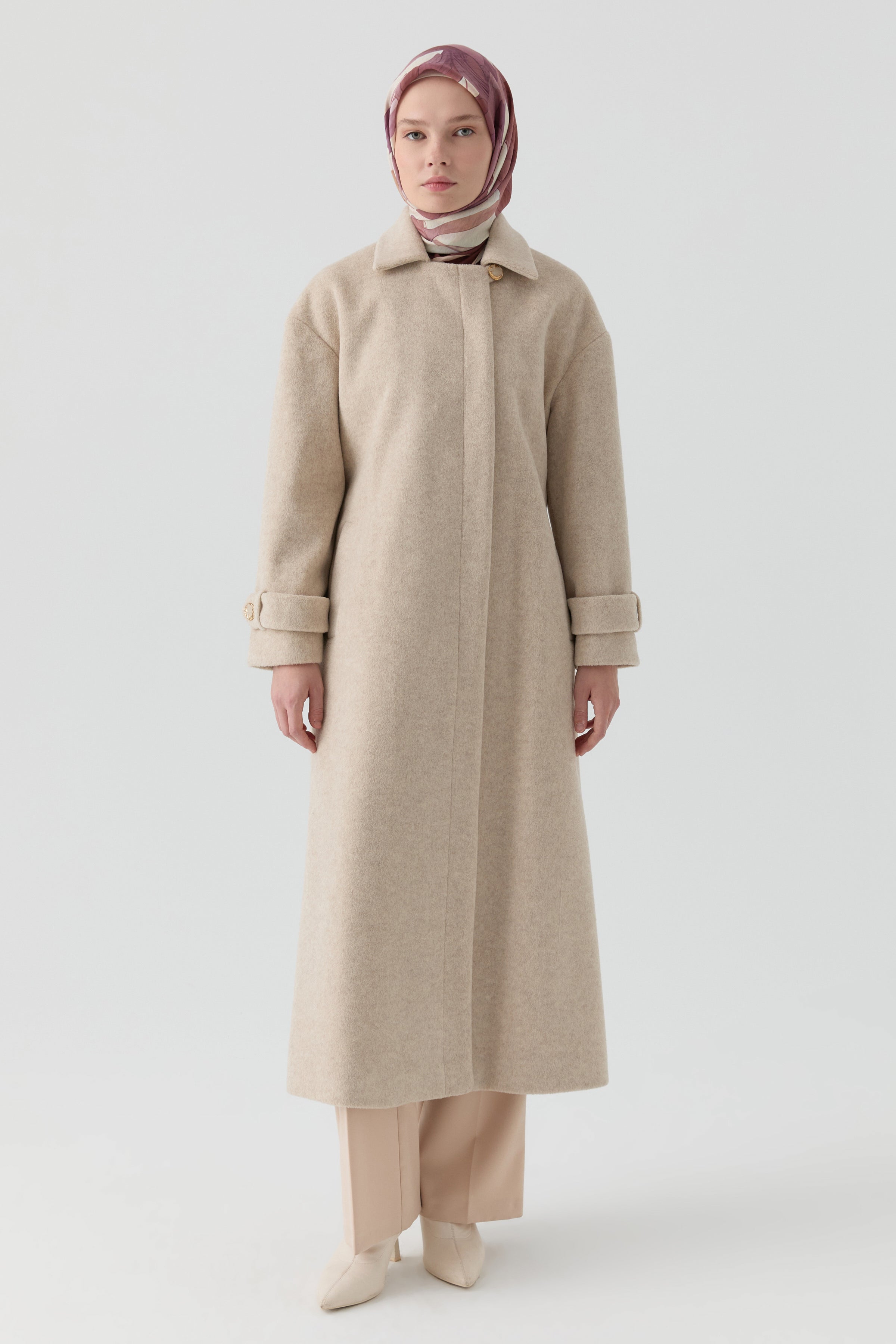 Kol Bant Detaylı Manto - Bej TUGBA