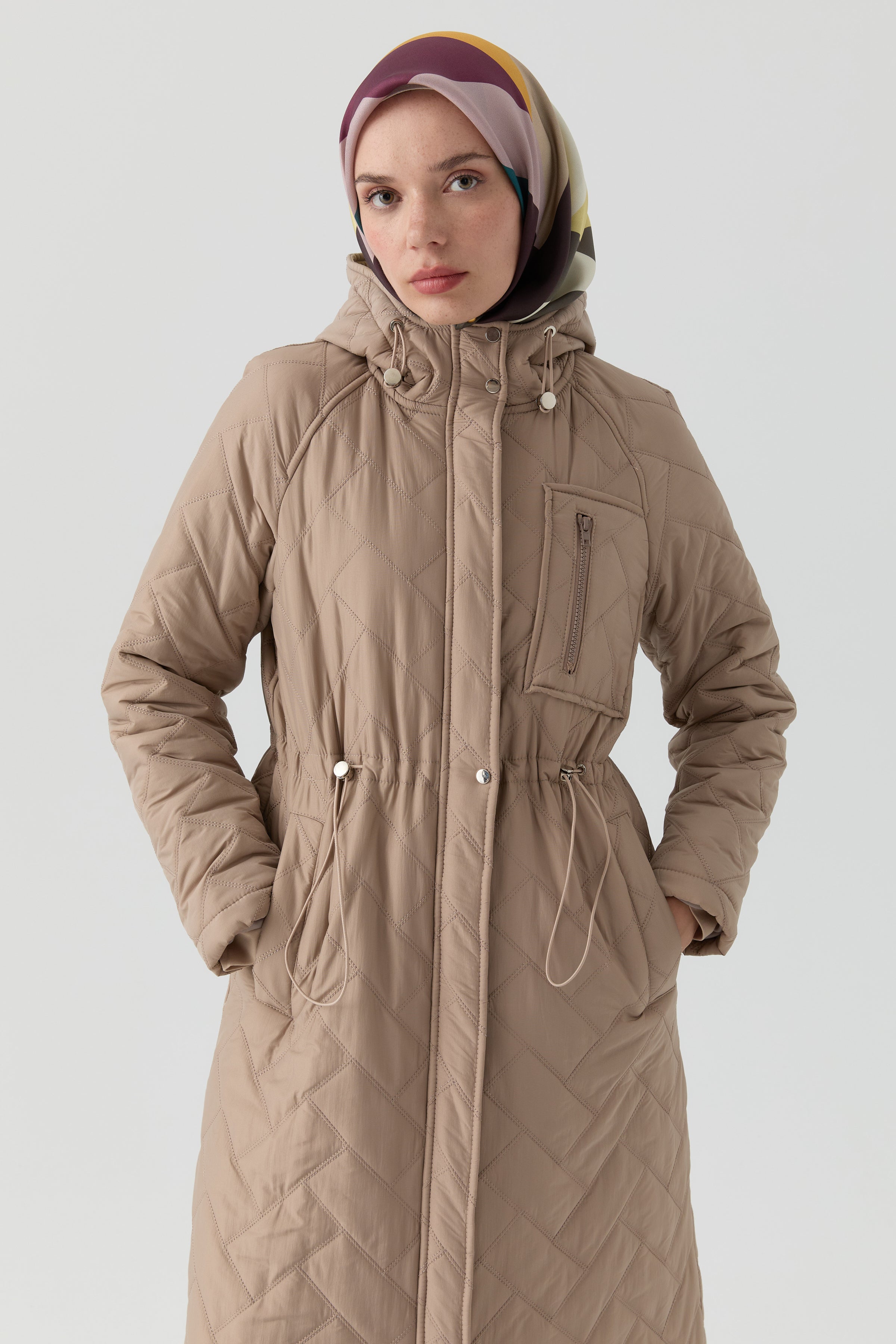 Lastik Detaylı Kapitone Kaban - Vizon TUGBA