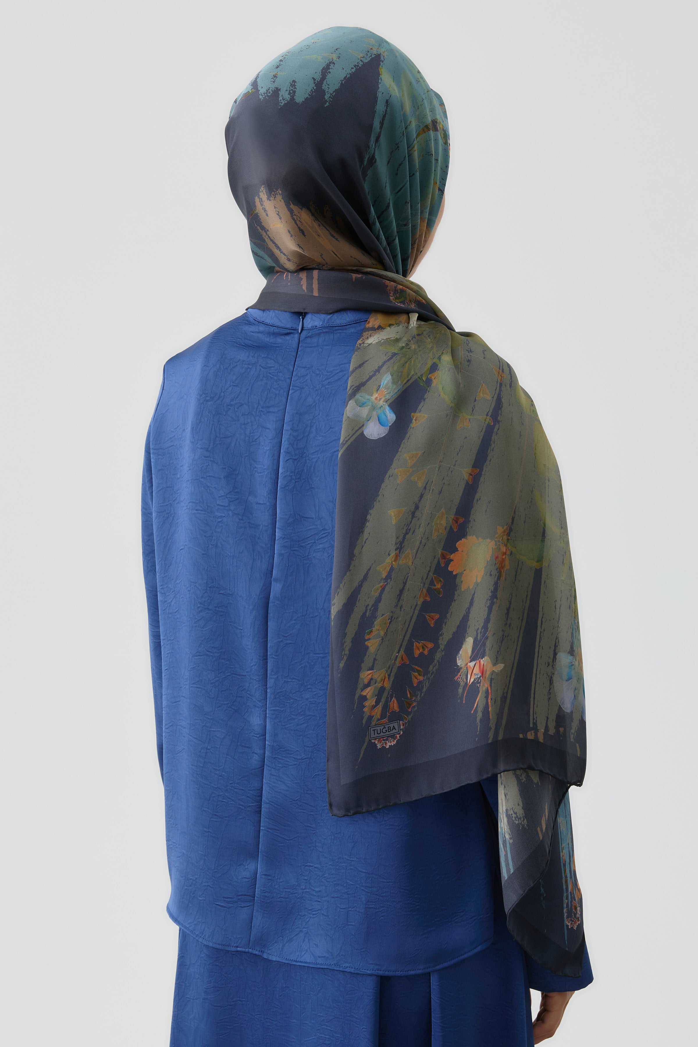 Ters Manşetli Bluz - İndigo TUGBA