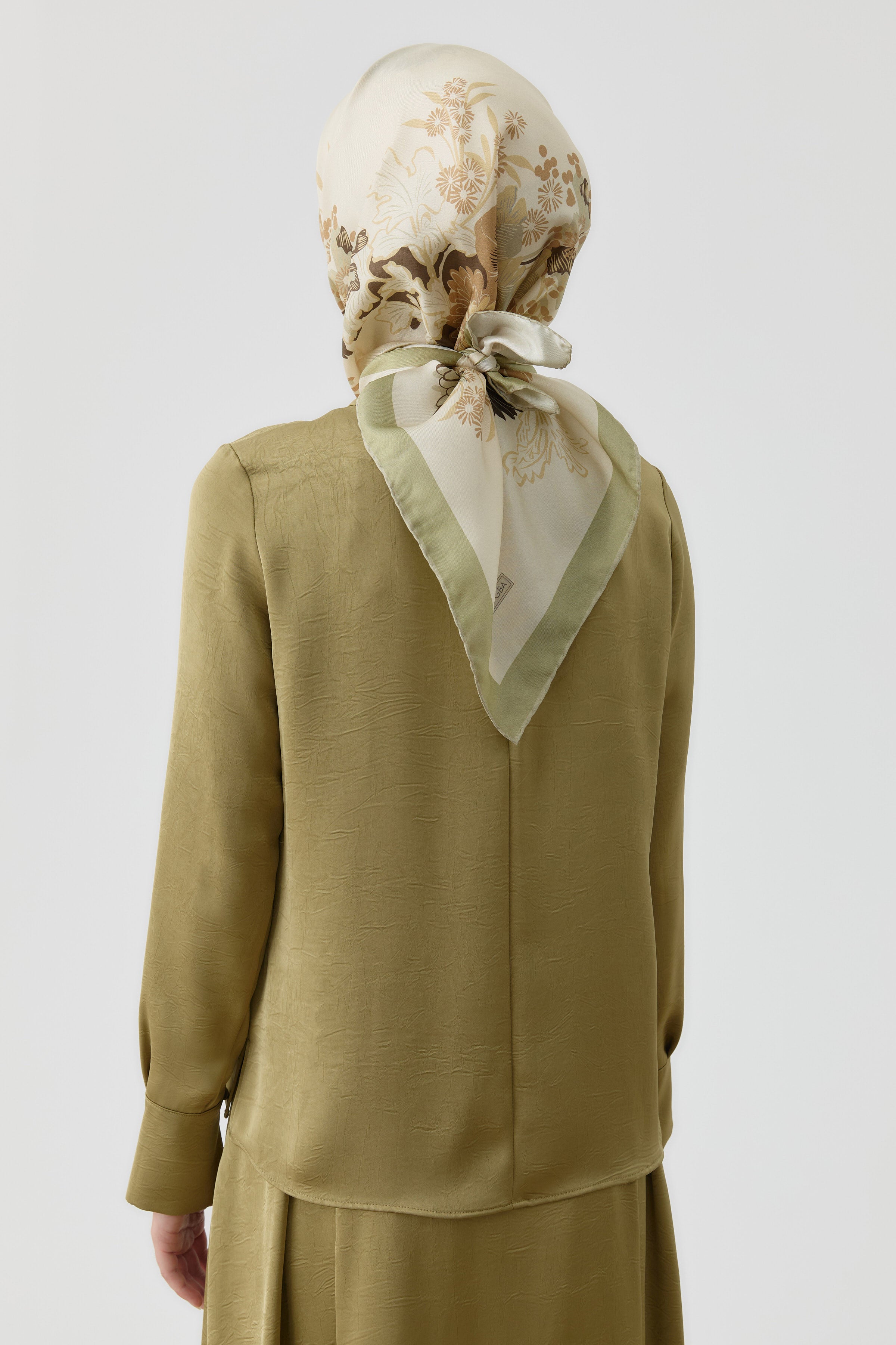 Ters Manşetli Bluz - Olive TUGBA