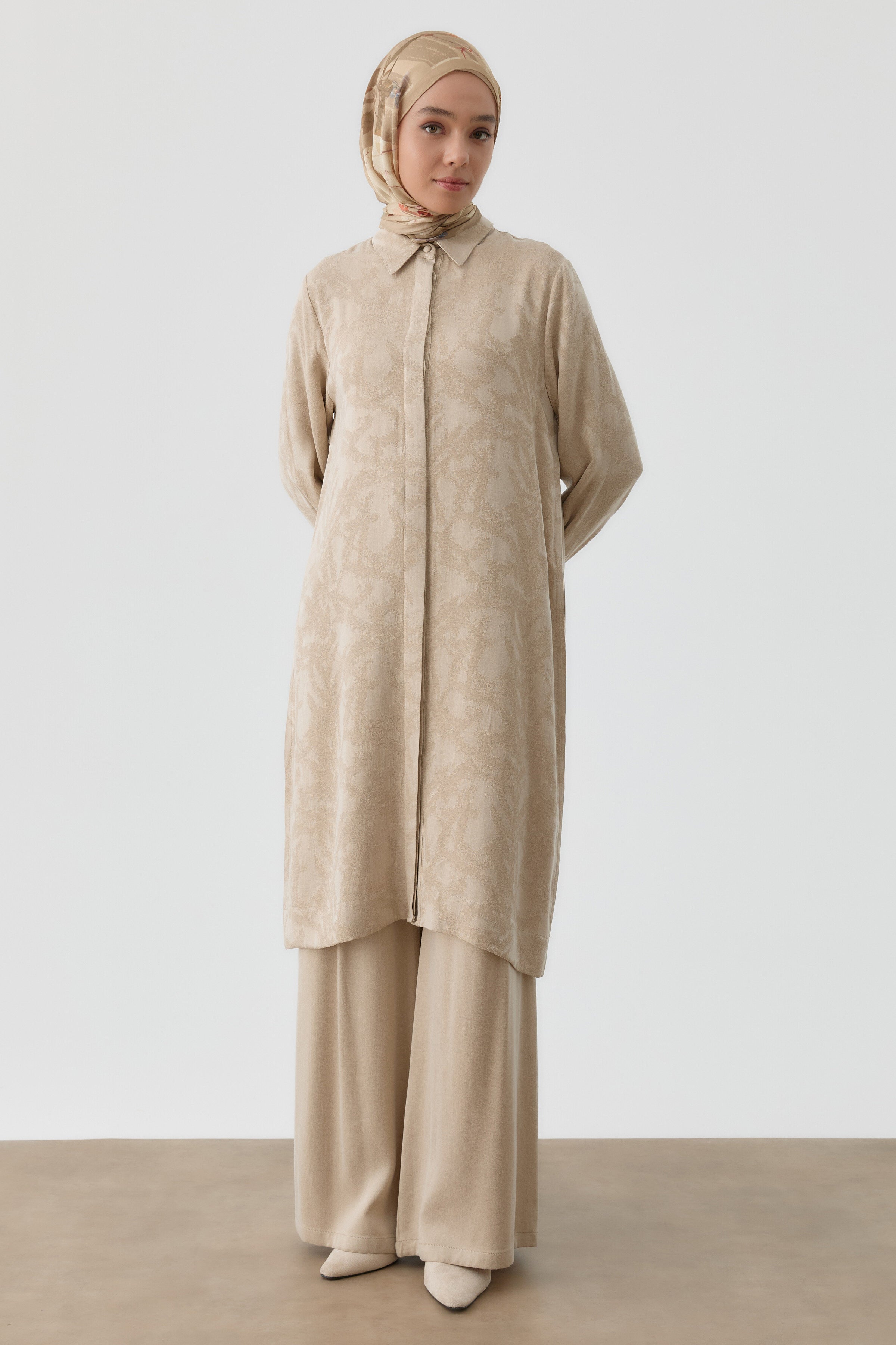 Kombinli Yanları Aller Detaylı Tunik - Bej TUGBA