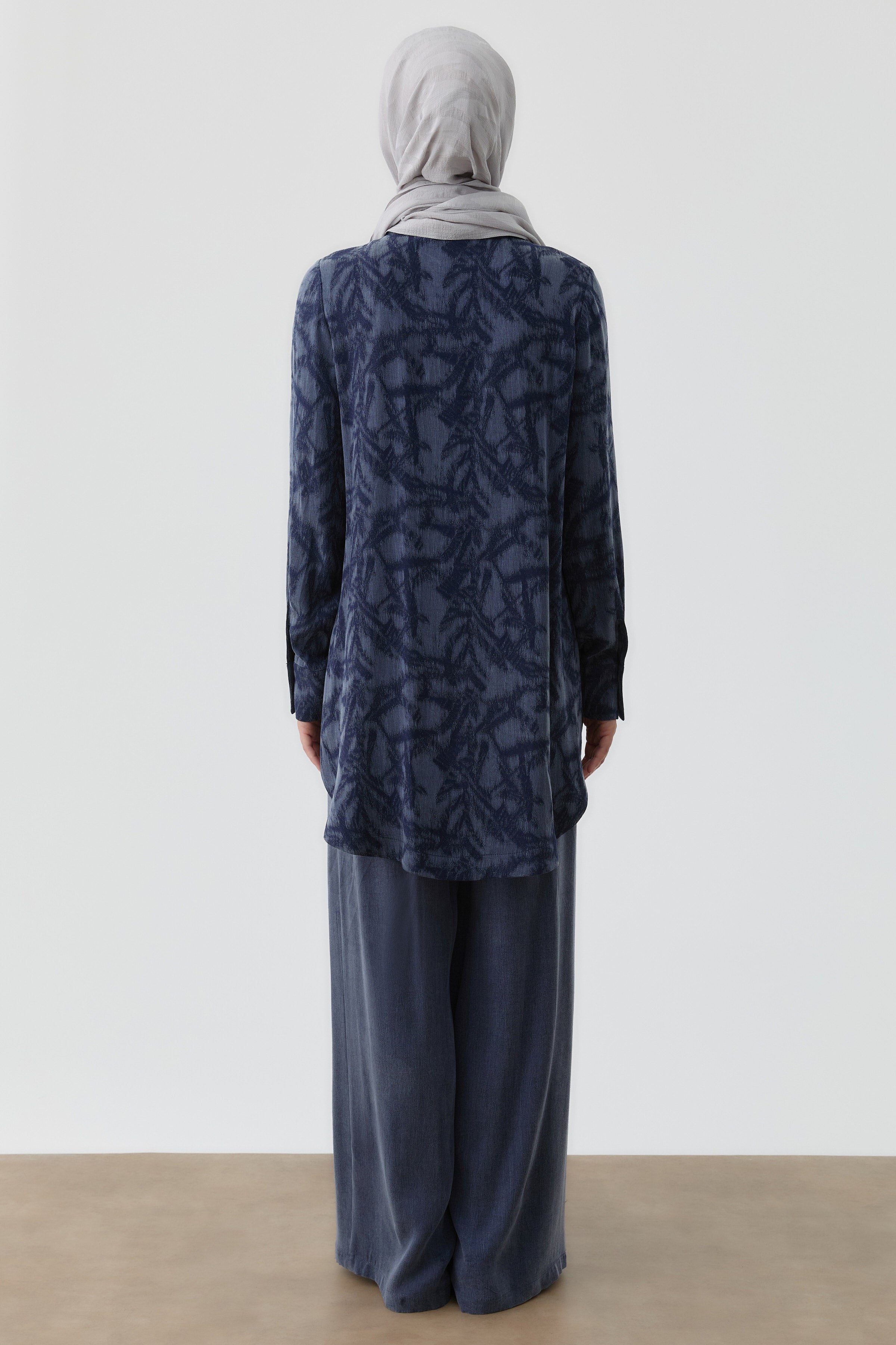 Plikaşe Gizli Pat Detaylı Yırtmaçlı Tunik - İndigo TUGBA