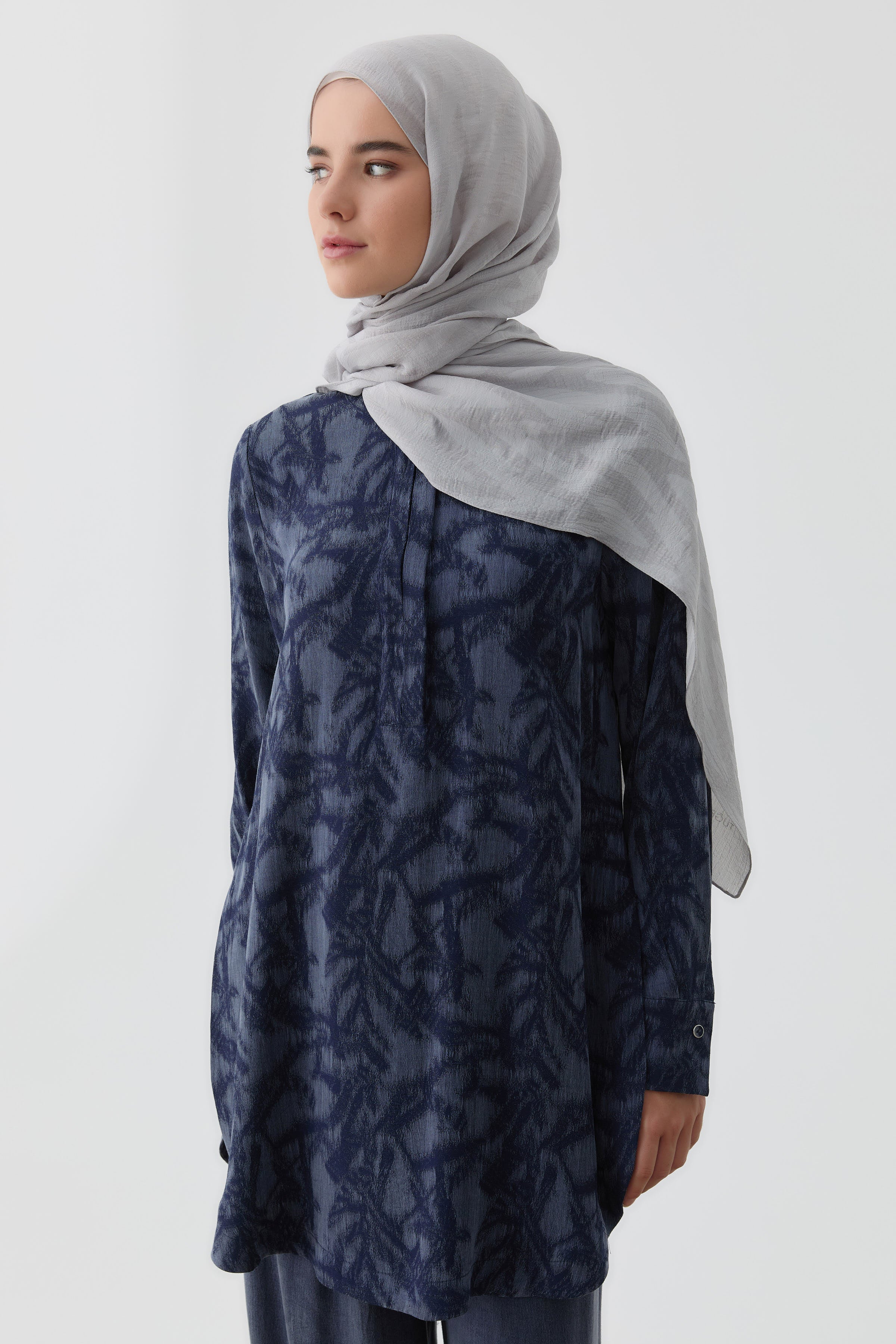 Plikaşe Gizli Pat Detaylı Yırtmaçlı Tunik - İndigo TUGBA