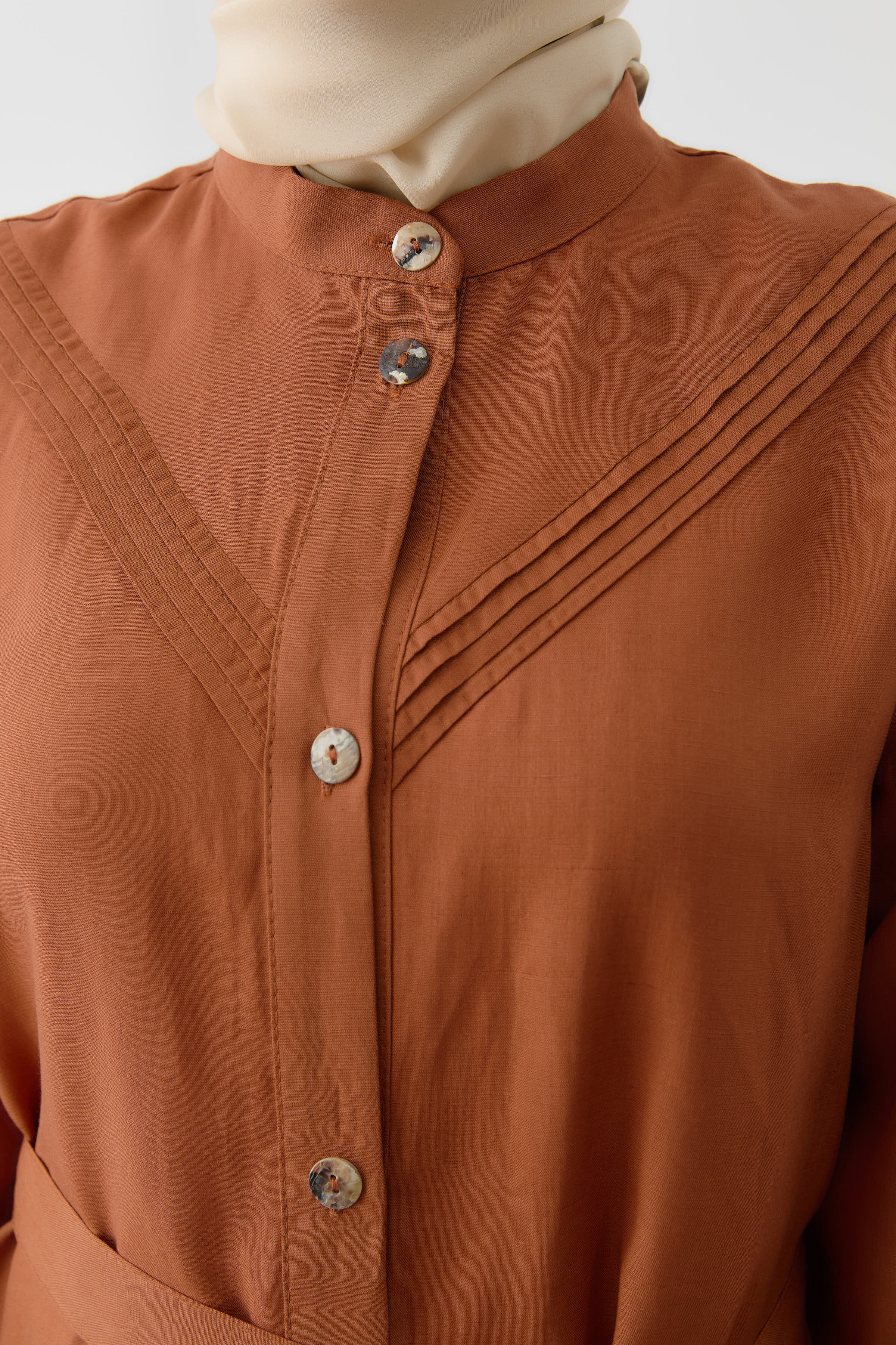 Nervür Detaylı Yırtmaçlı Tunik - Tarçın TUGBA