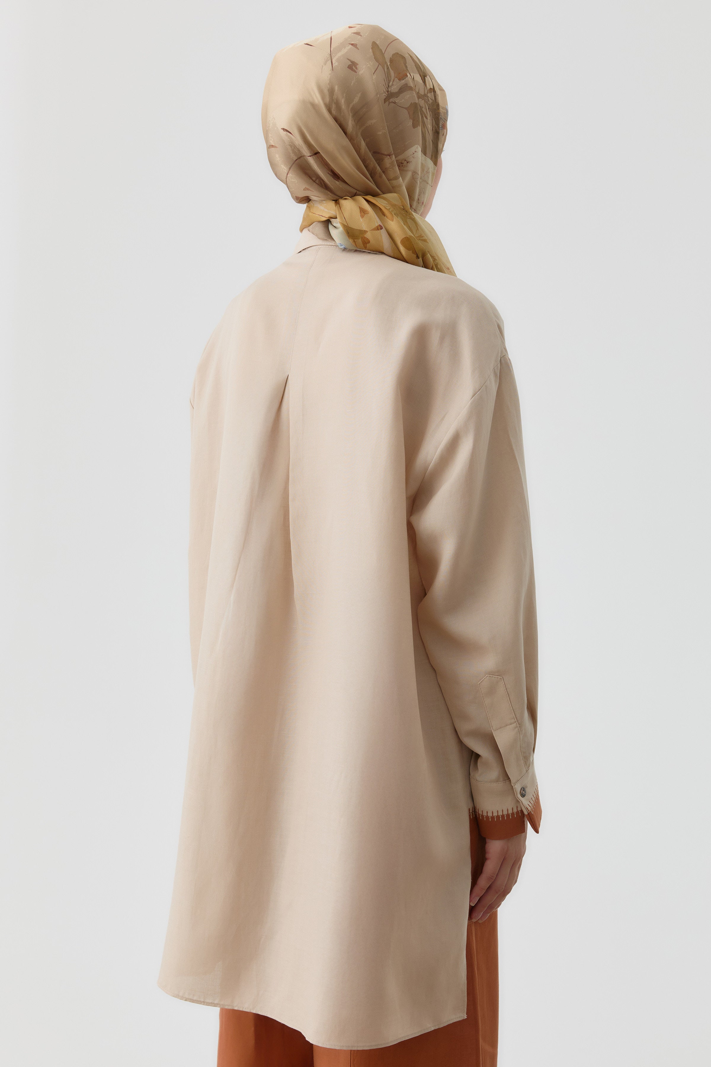 Nakış Detaylı Kombinli Kısa Tunik - Bej TUGBA