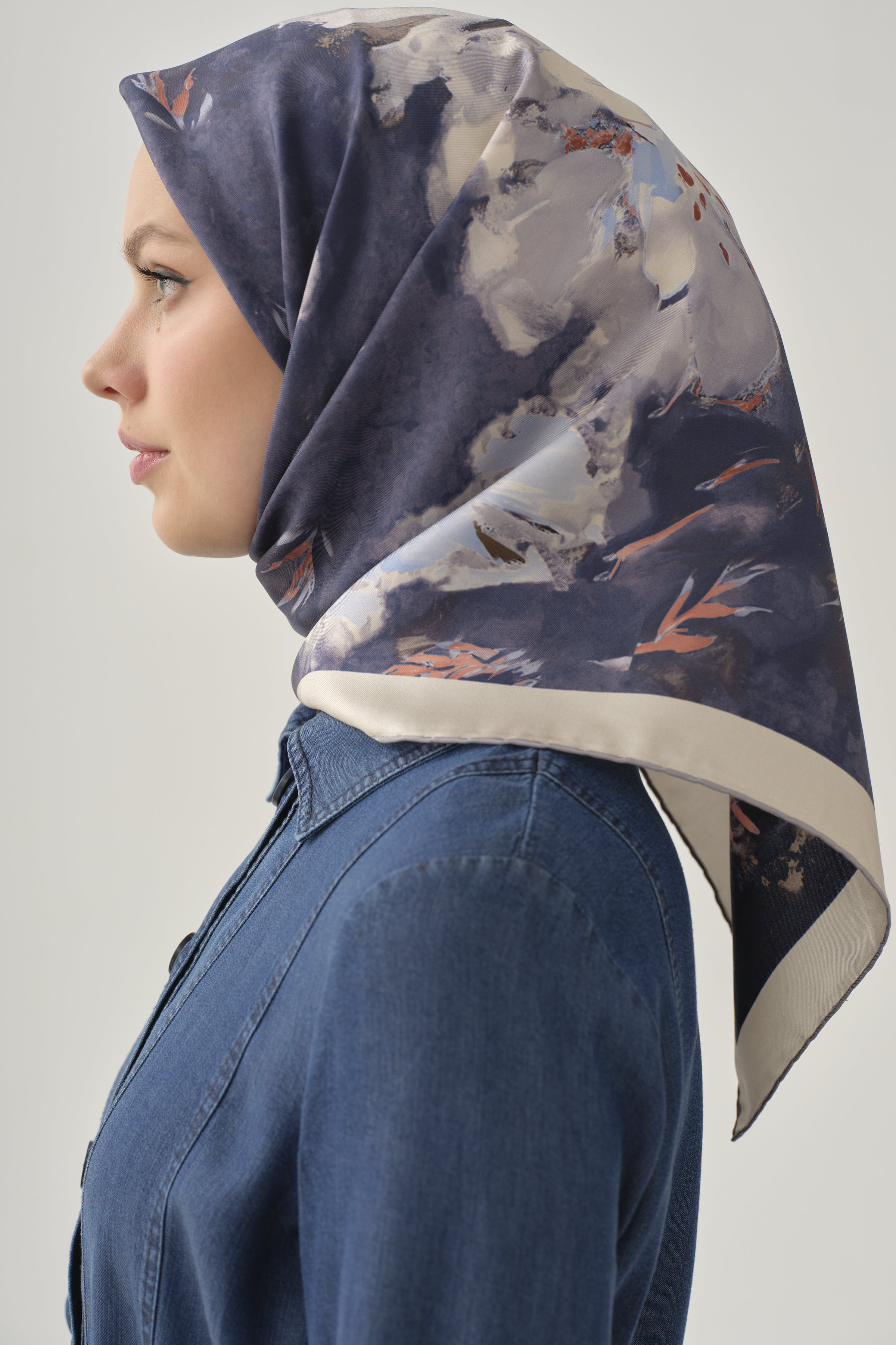 Fulya Twill İpek Eşarp - Lacivert TUGBA