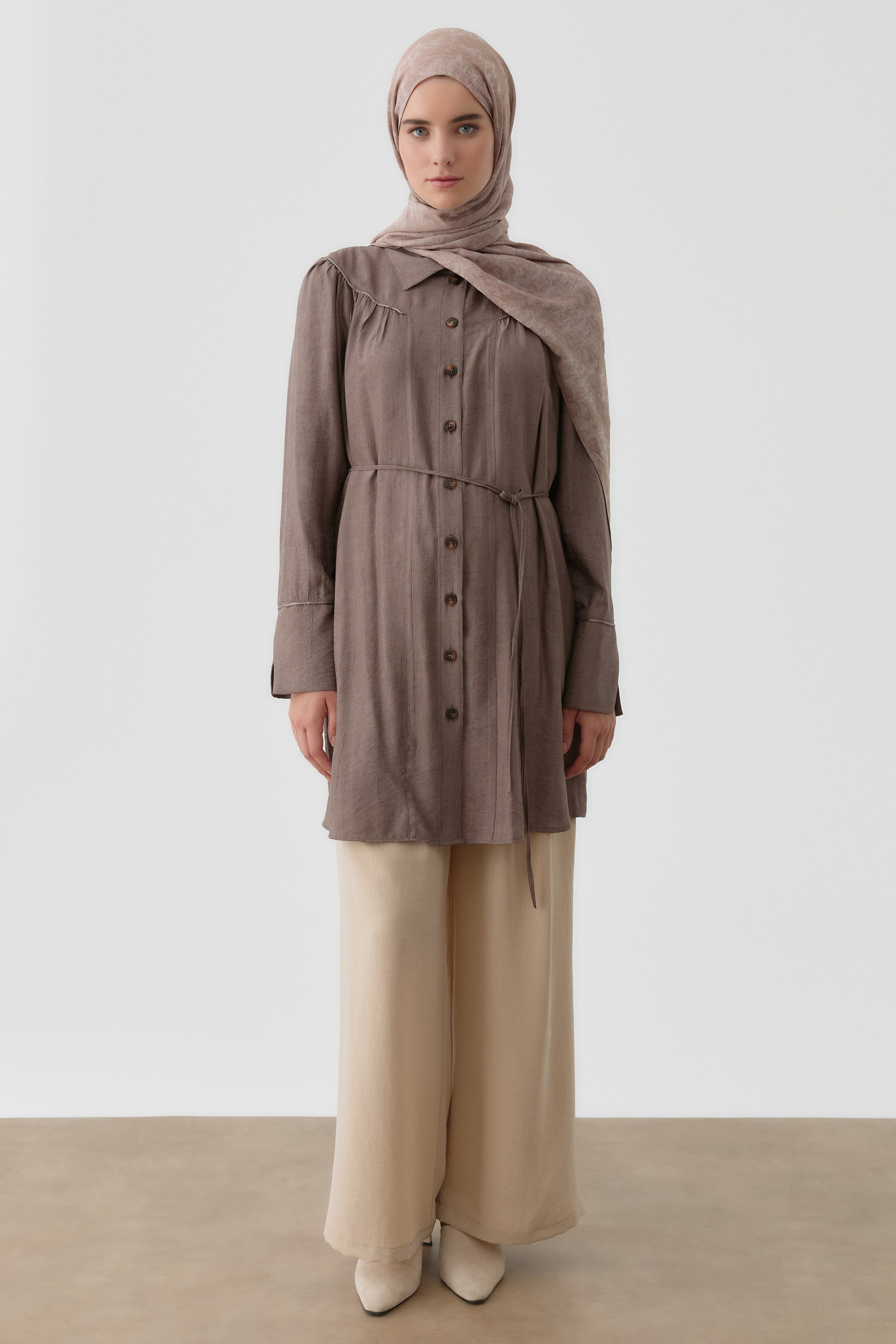 Robalı Büzgülü Tunik - Kahve TUGBA