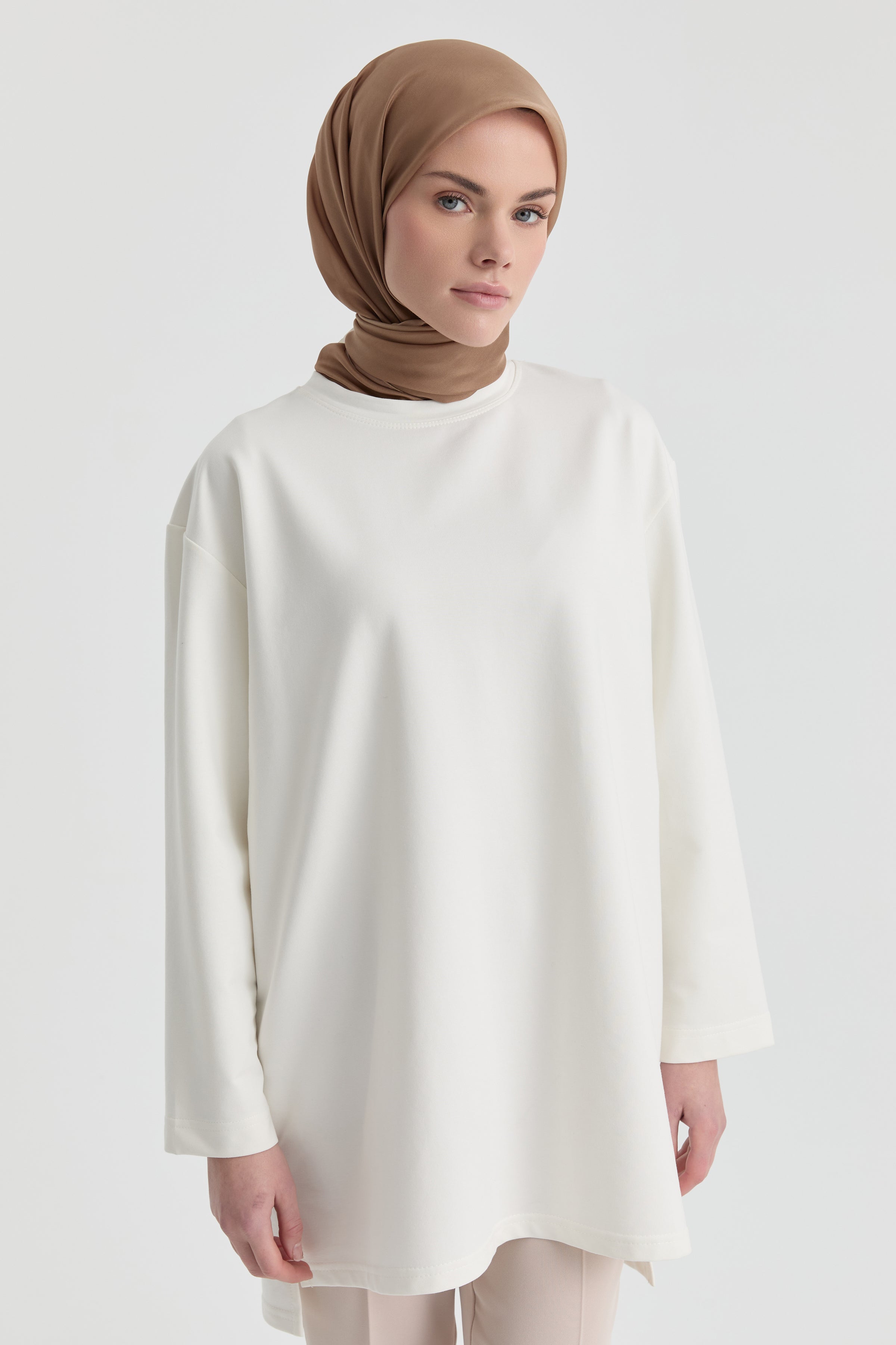 Oversize Bluz - Beyaz TUGBA