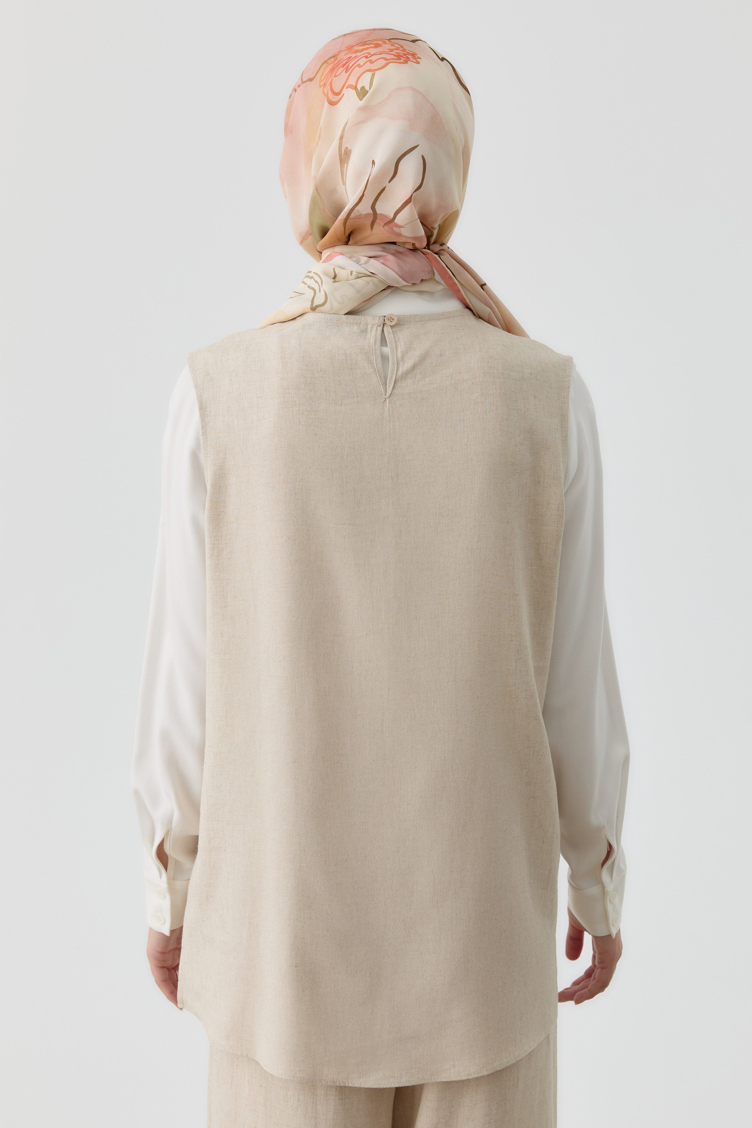 Sıfır Kol Keten Bluz - Bej TUGBA