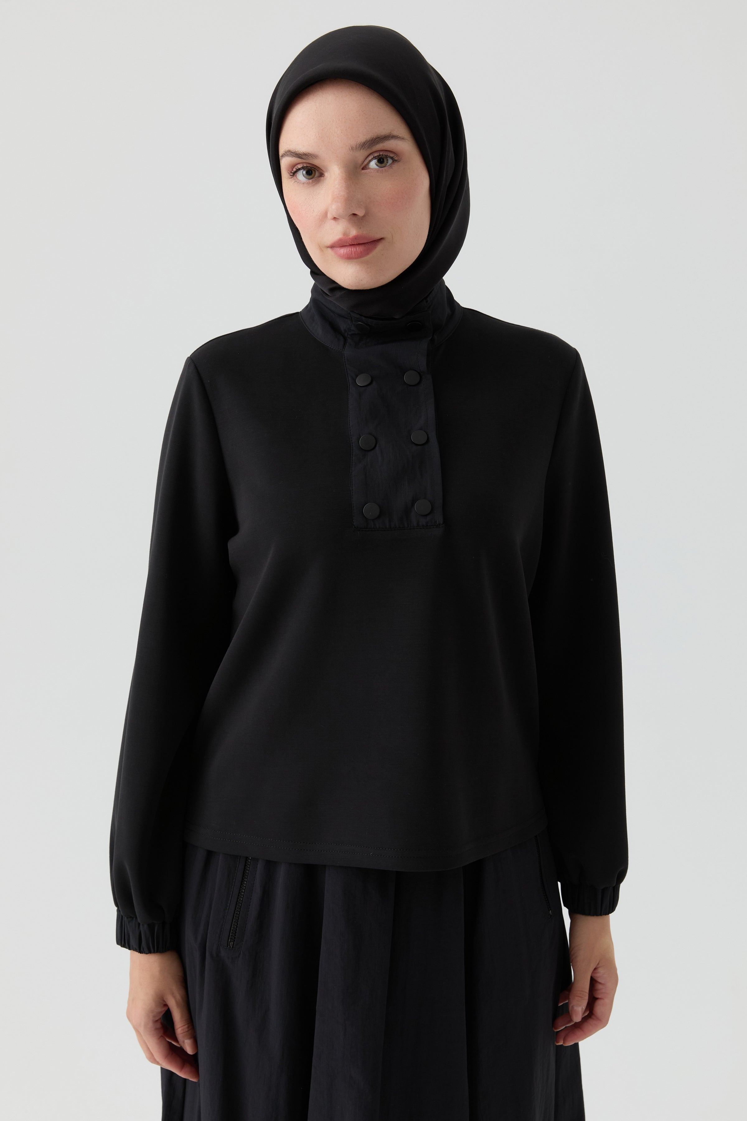 Pat Detaylı Sweat - Siyah TUGBA