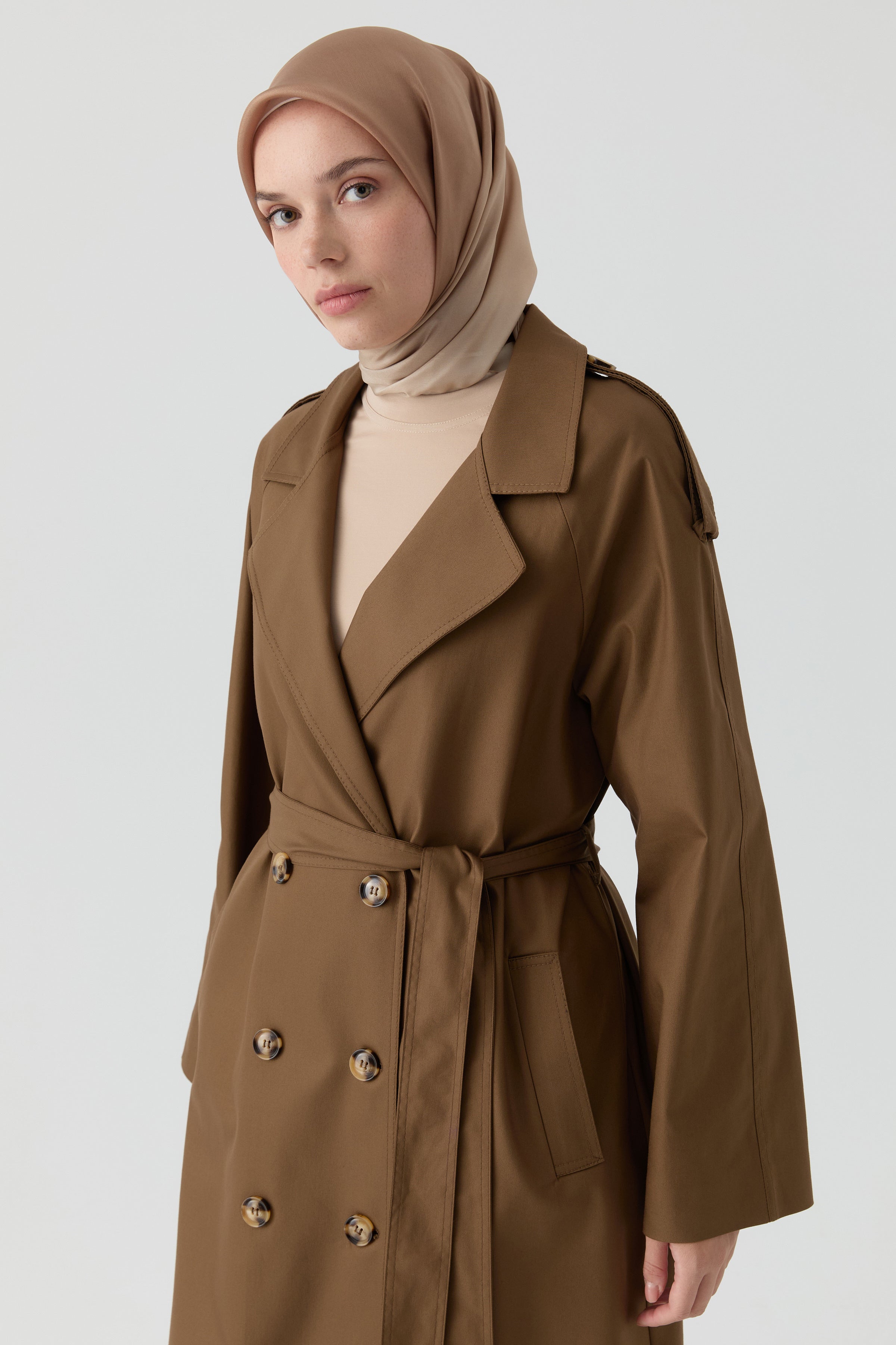 Apolet Detaylı Kruvaze Trençkot - Kahve TUGBA