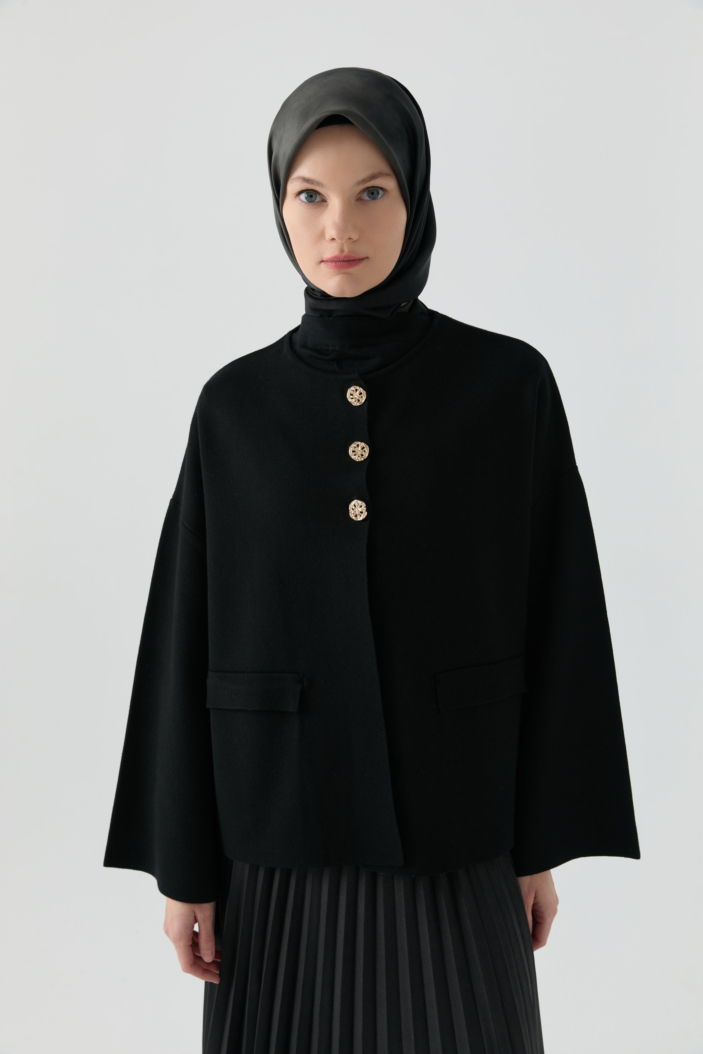 Bisiklet Yaka Hırka - Siyah TUGBA