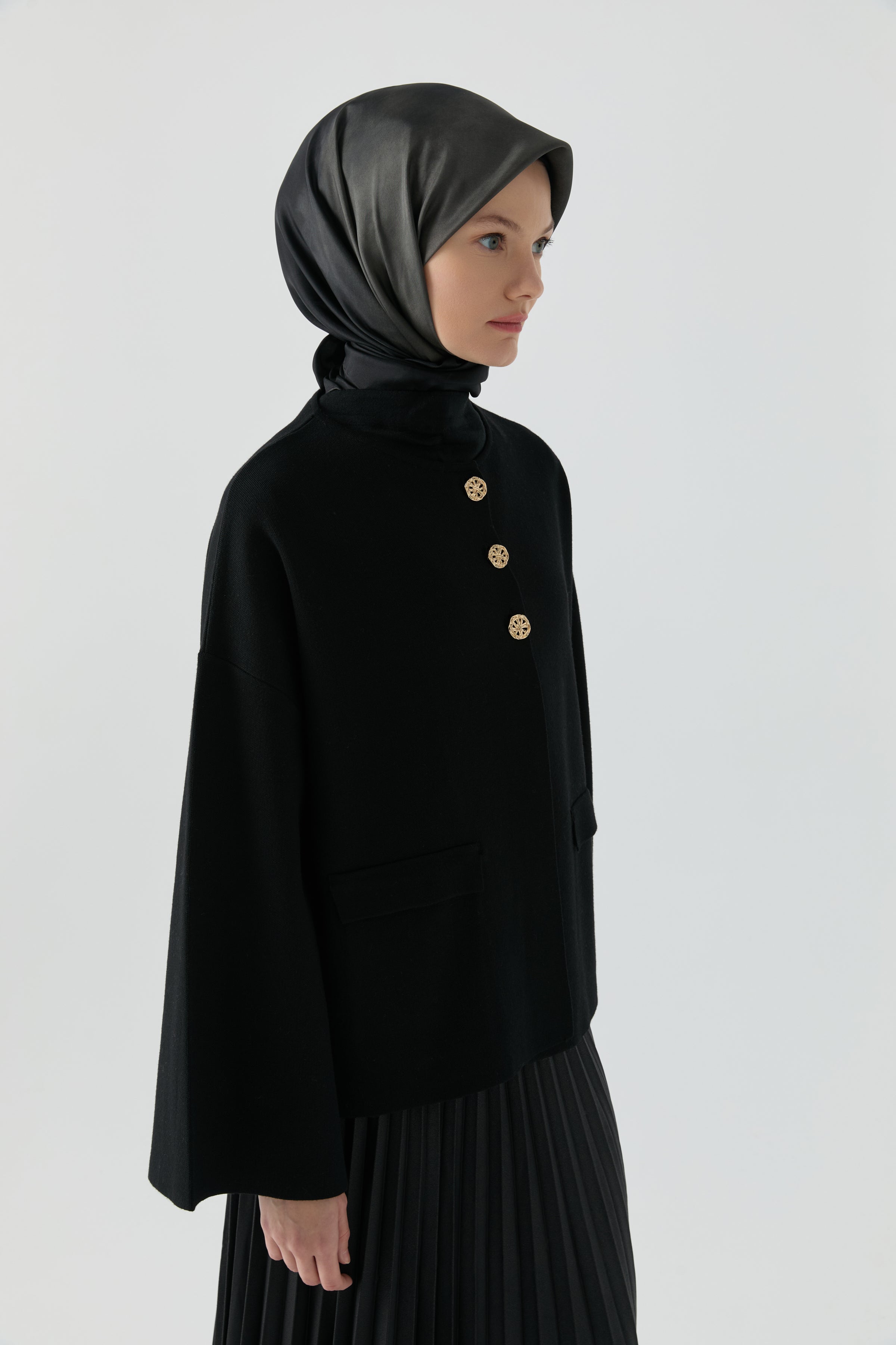 Bisiklet Yaka Hırka - Siyah TUGBA