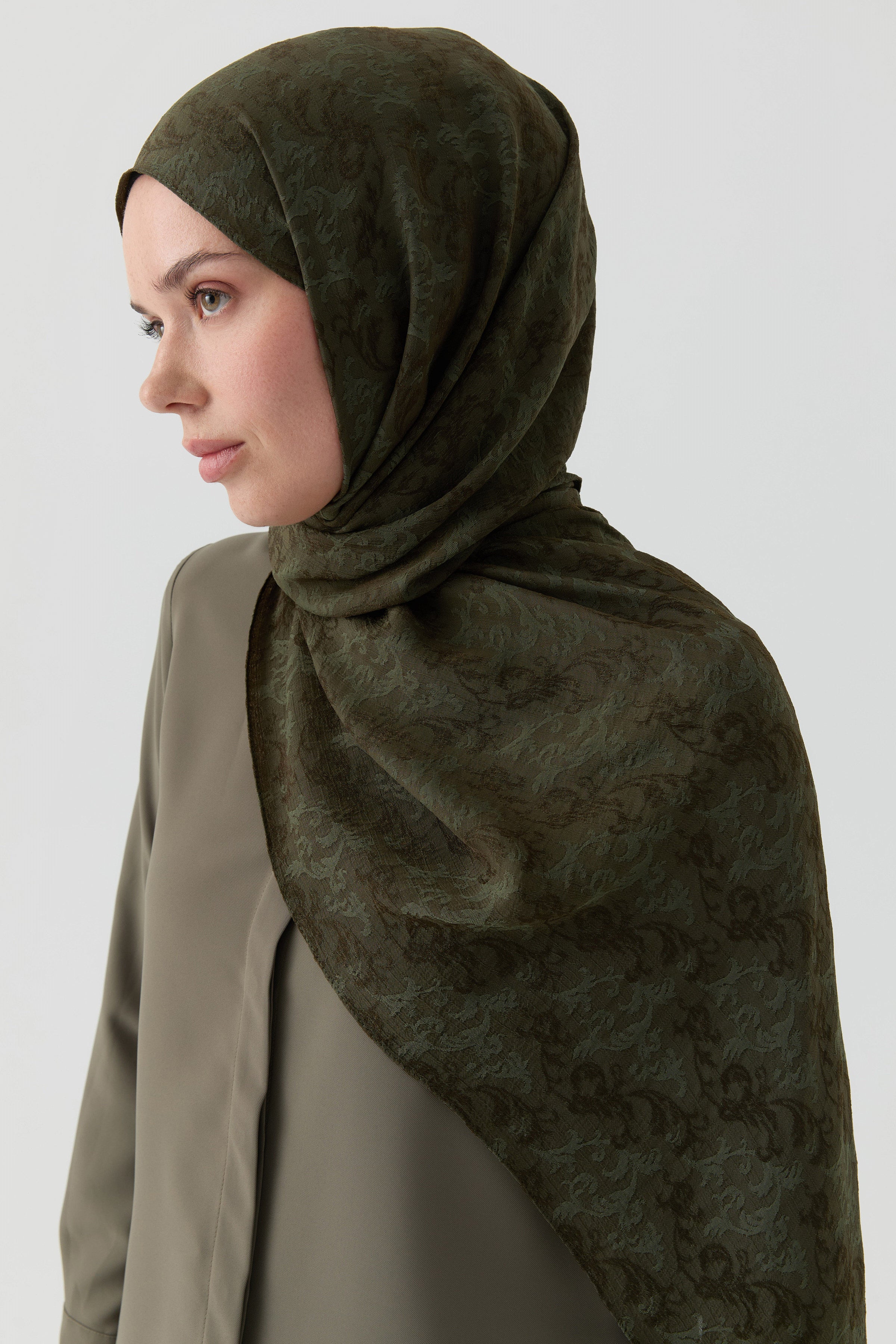 Motifli Jakar Şal - Haki TUGBA