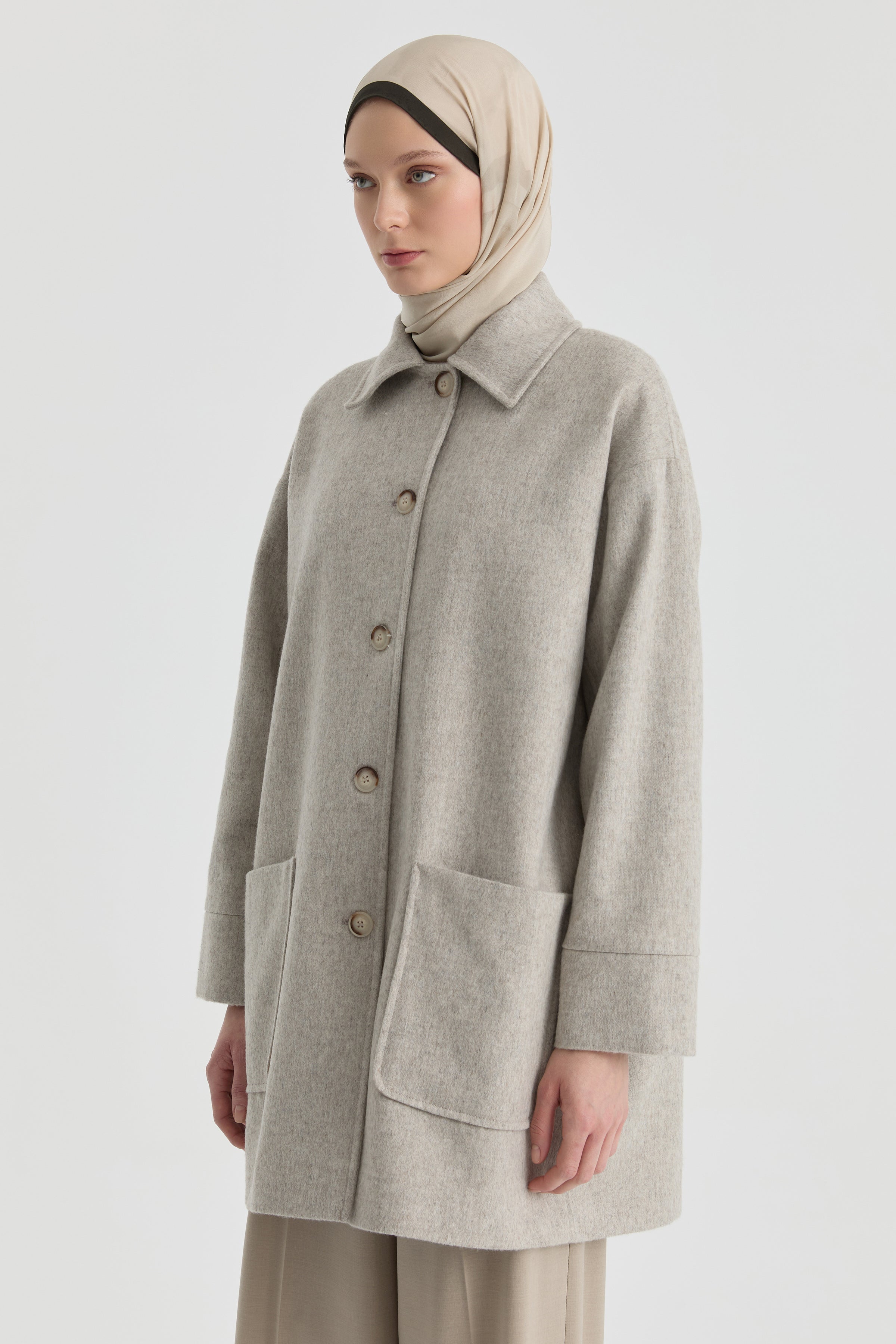 Aplike Cep Detaylı Kaban - Taş TUGBA