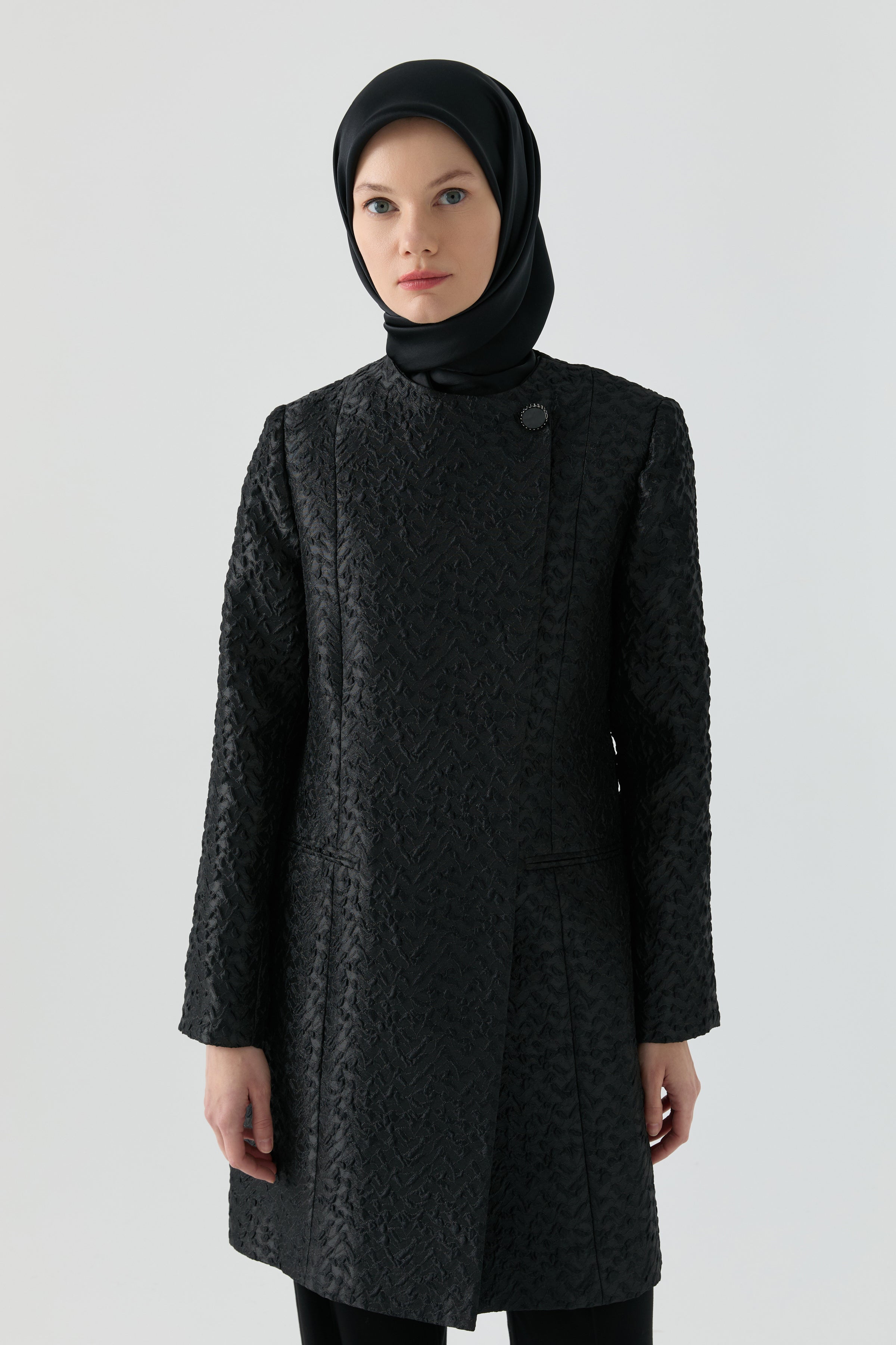 Uzun Jakar Ceket - Siyah TUGBA