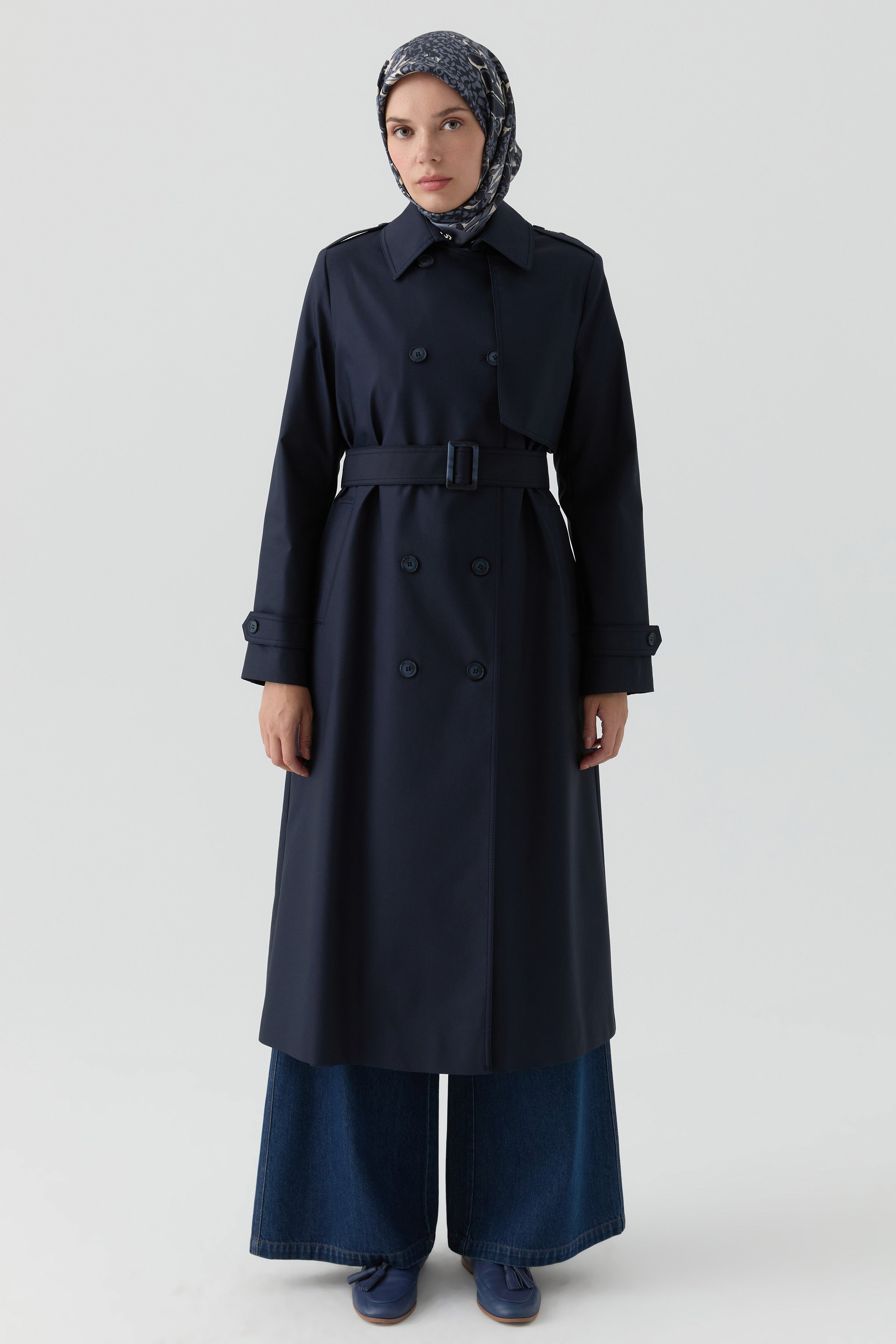 Rüzgarlık Detaylı Trençkot - Lacivert TUGBA
