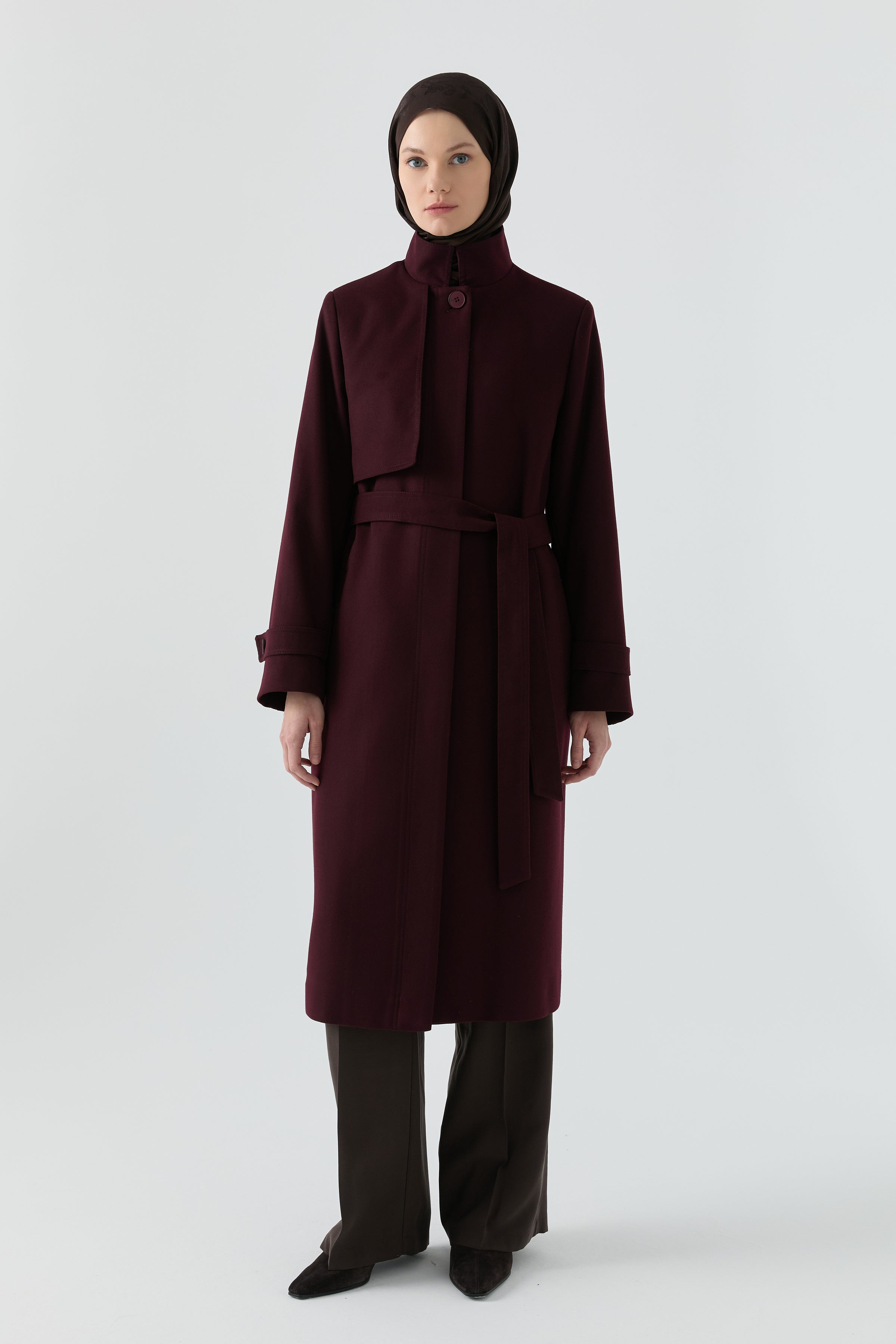 Dik Yakalı Kaban - Mürdüm TUGBA