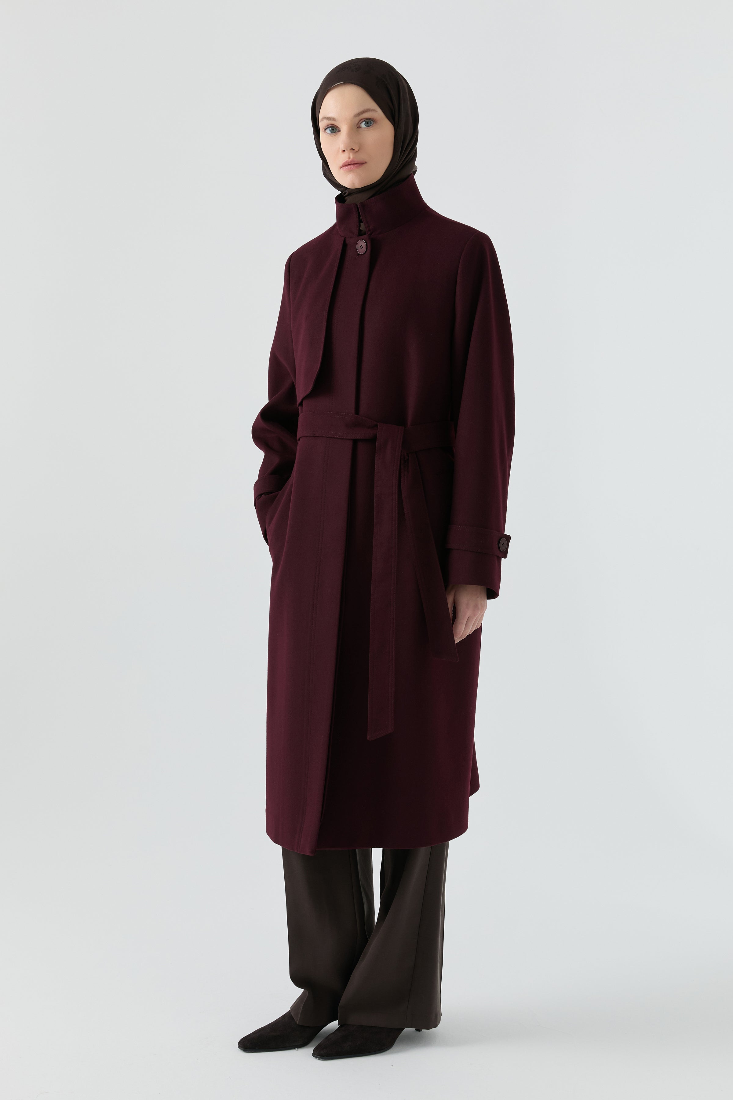 Dik Yakalı Kaban - Mürdüm TUGBA