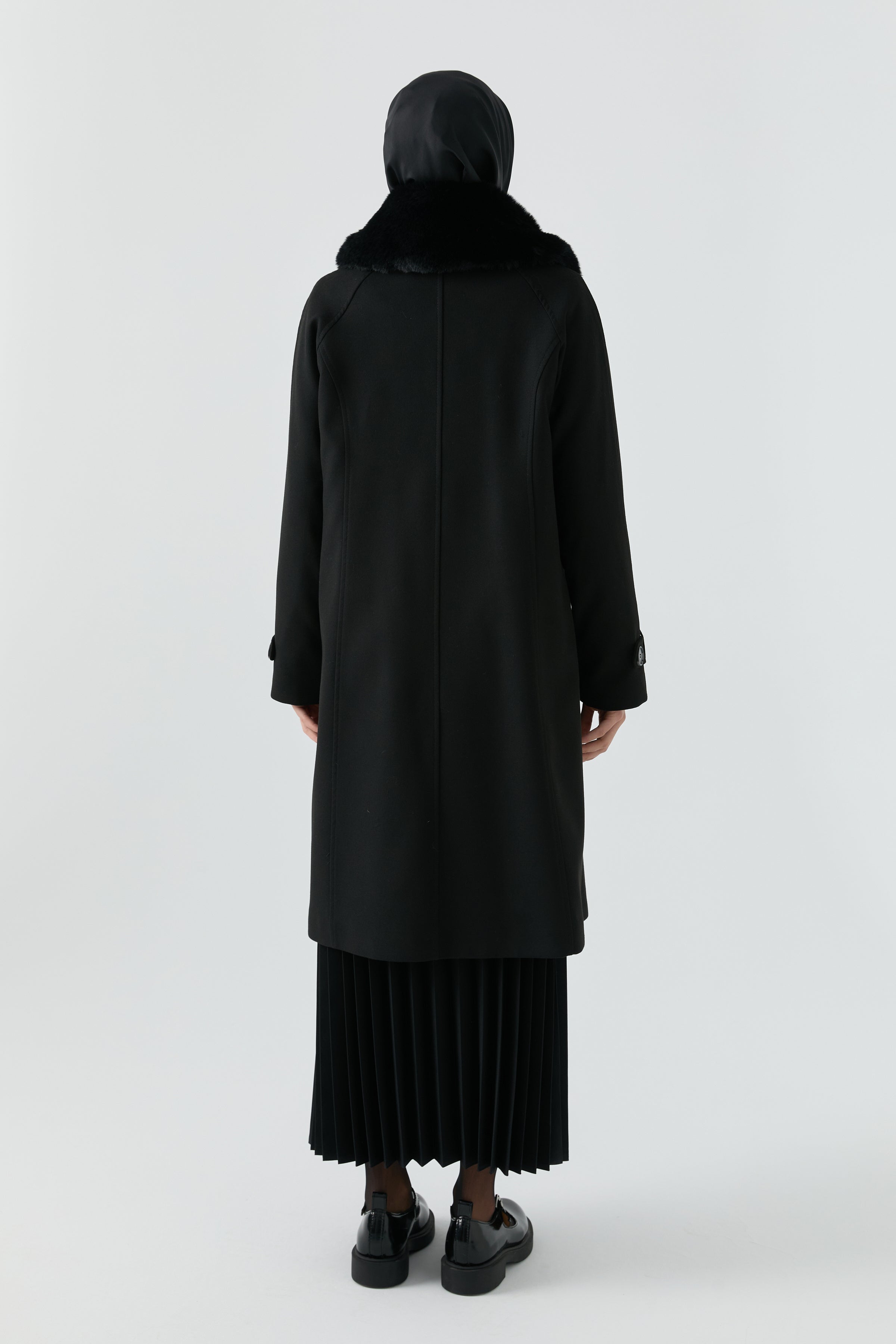 Reglan Kol Bant Detaylı Kaban - Siyah TUGBA