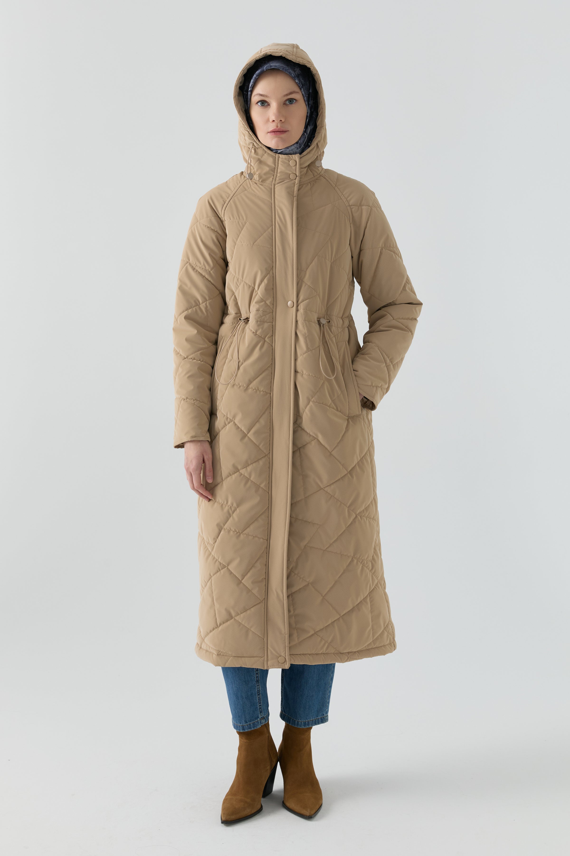 Cam Kırığı Desenli Kapitone Kaban - Camel TUGBA