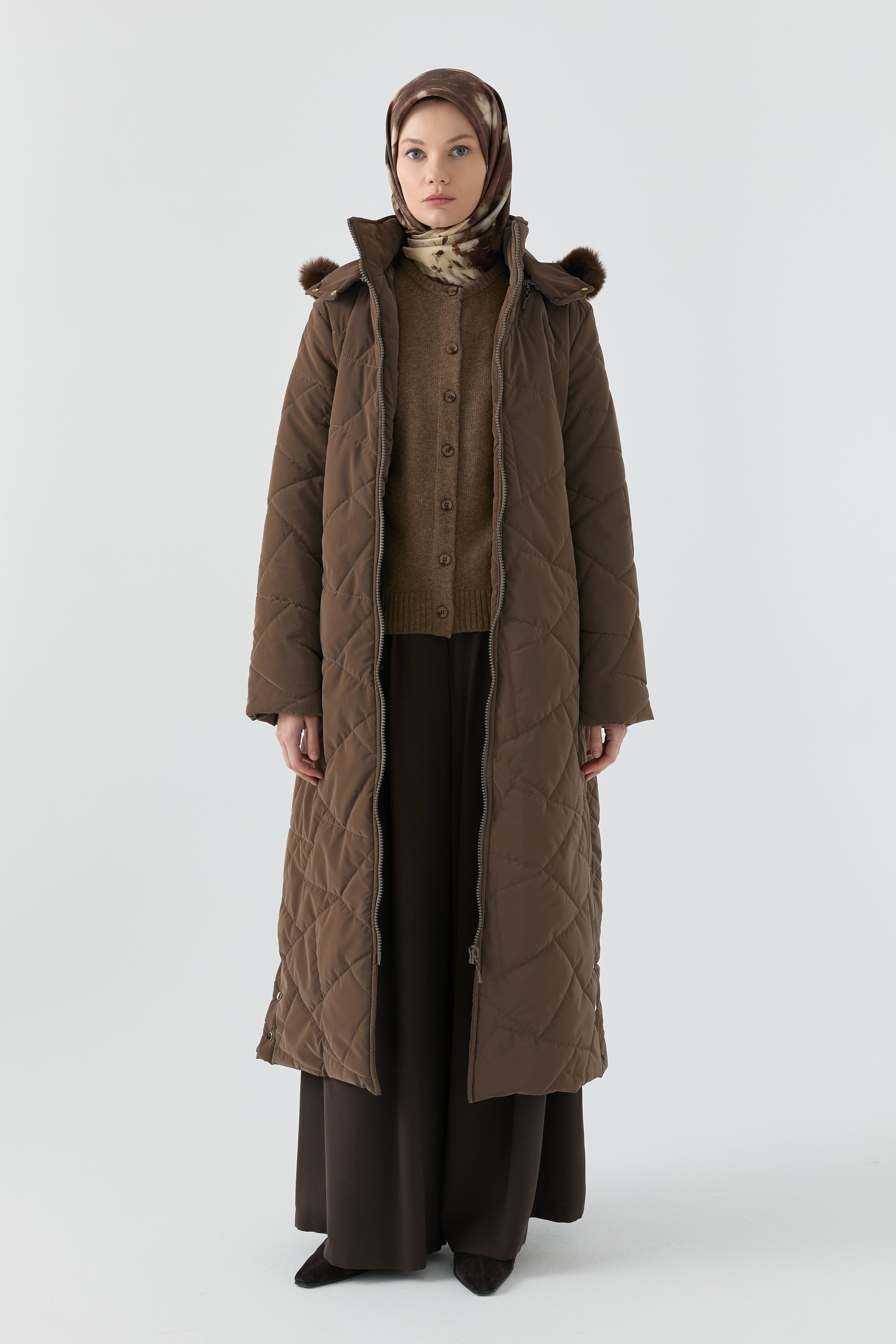 Cam Kırığı Desenli Kapitone Manto - Kahve TUGBA