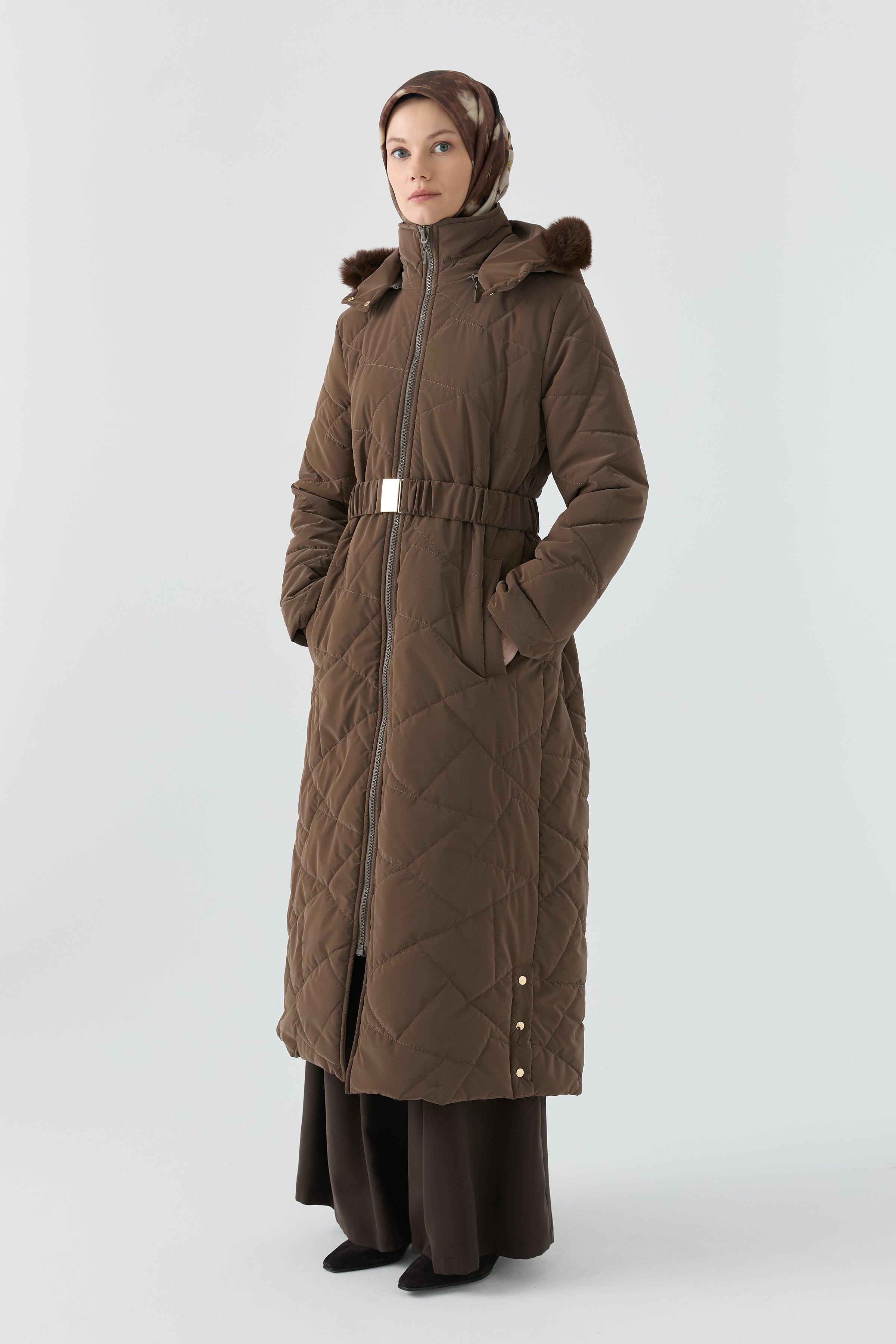 Cam Kırığı Desenli Kapitone Manto - Kahve TUGBA