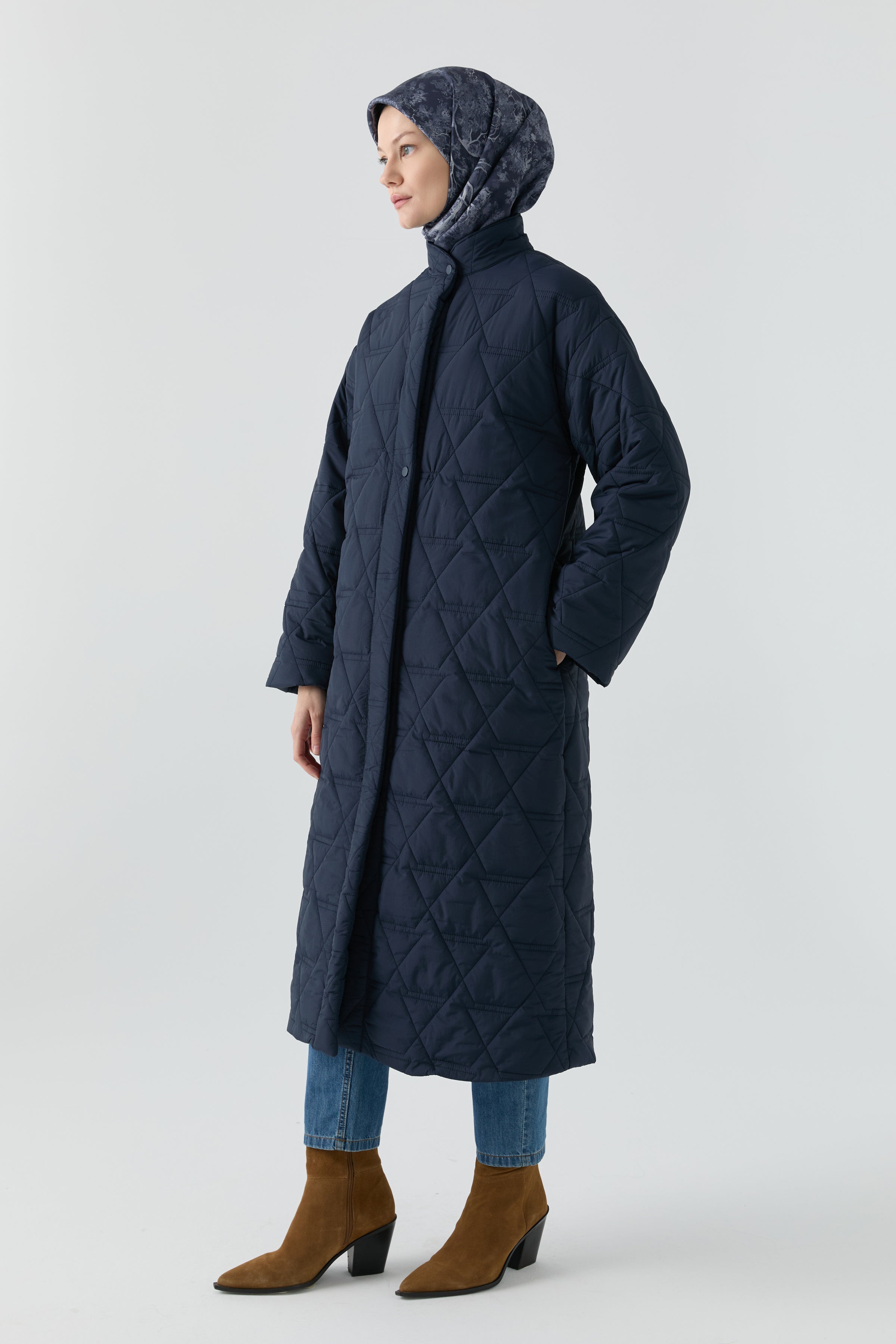 Baklava Desenli Kaban - Lacivert TUGBA