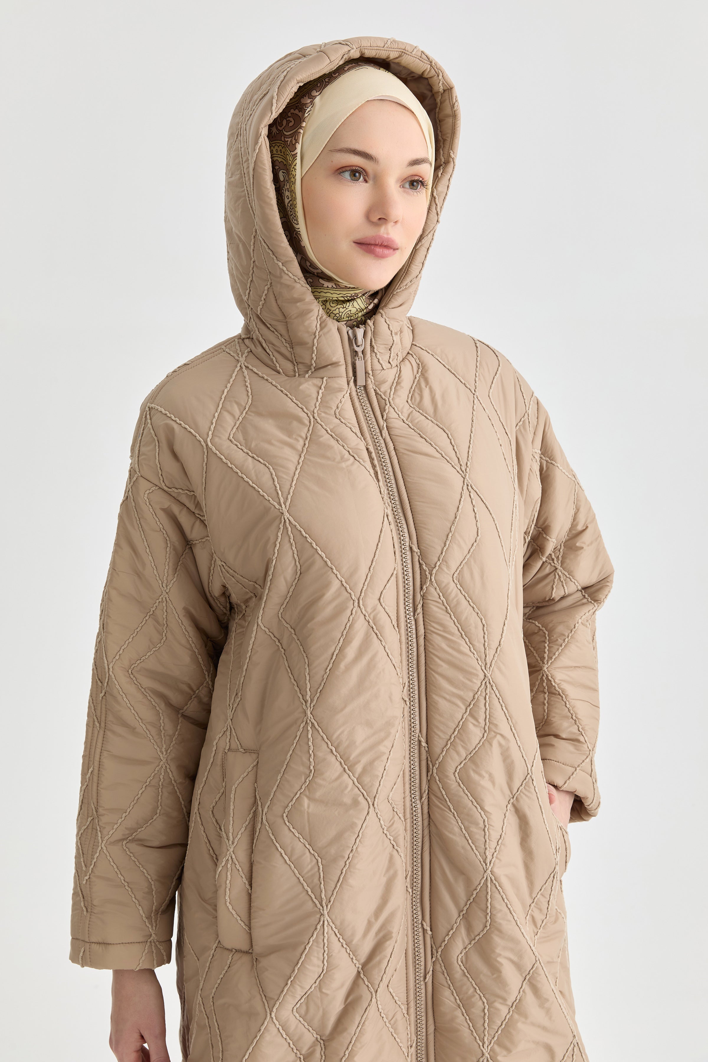 Kapüşonlu Kapitone Kaban - Bej TUGBA