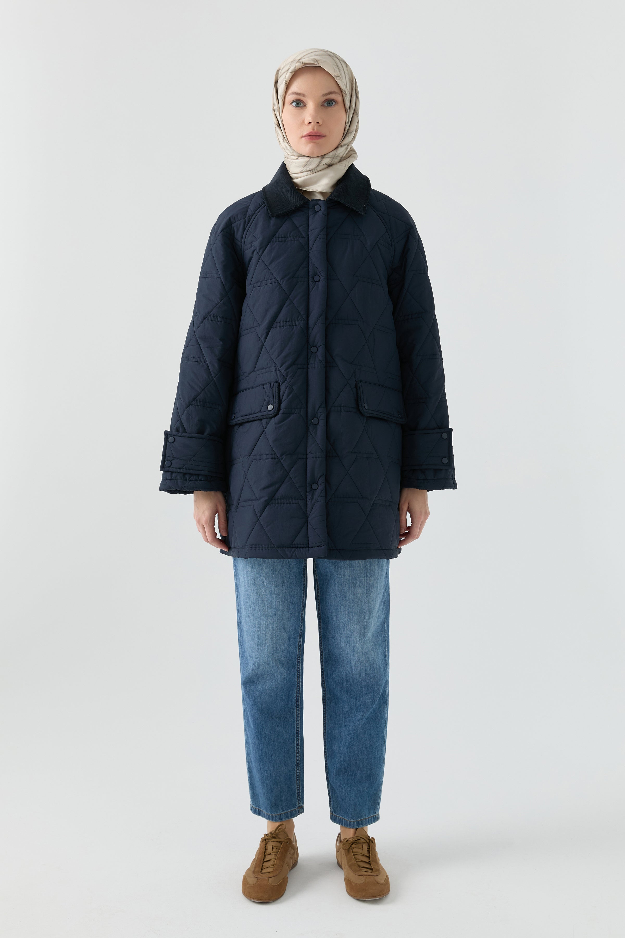 Kapaklı Cep Detaylı Kaban - Lacivert TUGBA