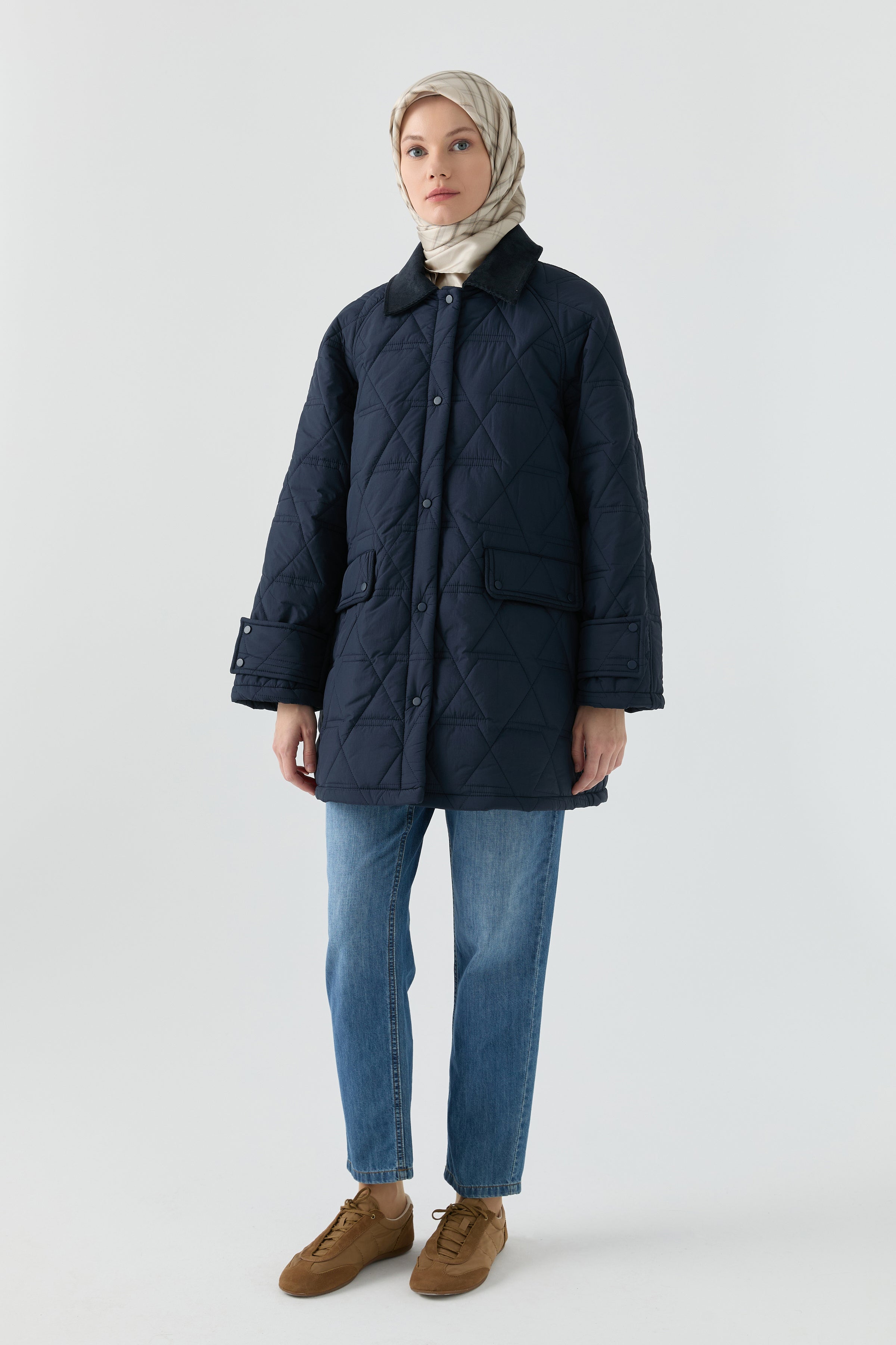 Kapaklı Cep Detaylı Kaban - Lacivert TUGBA