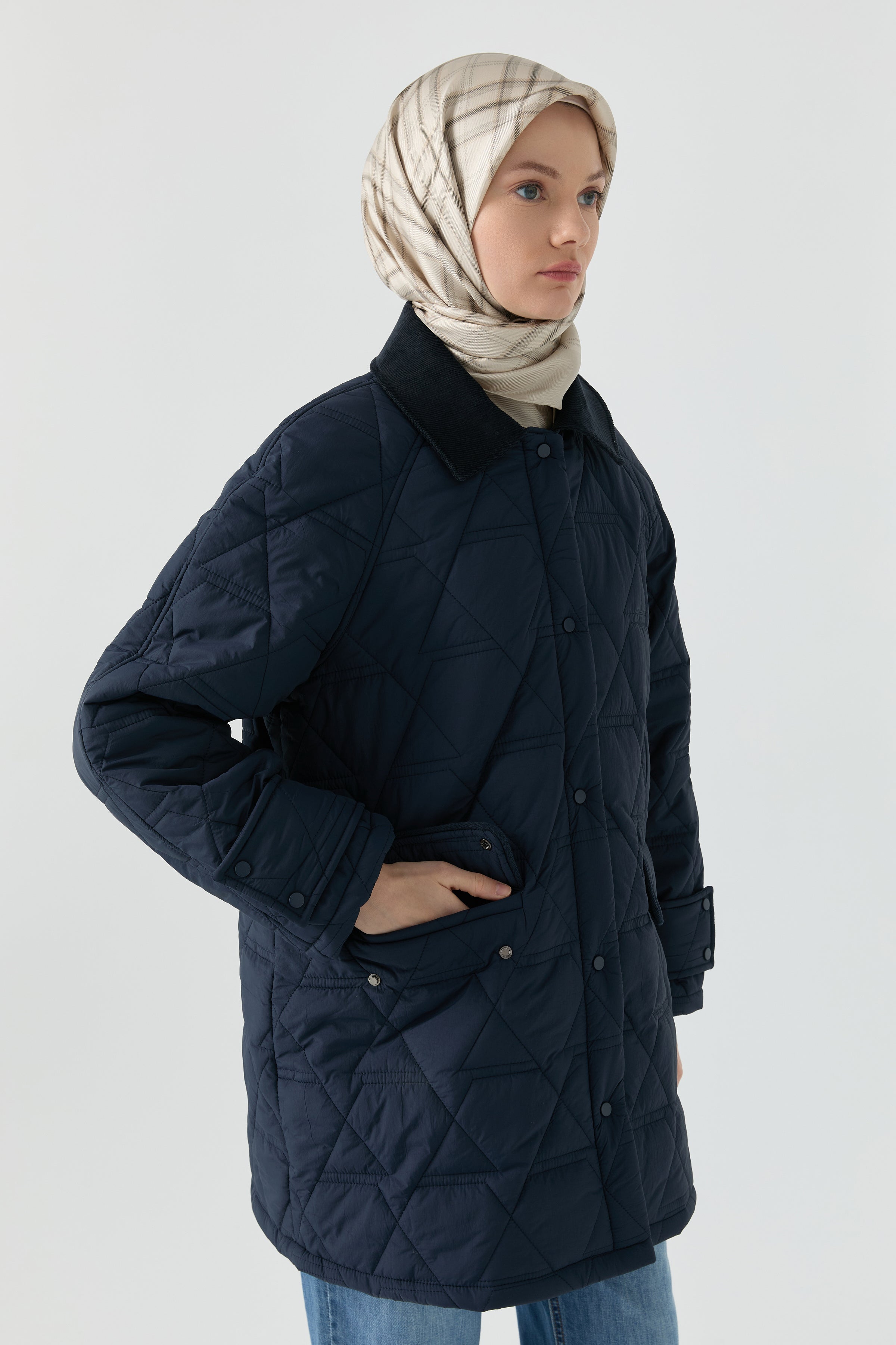 Kapaklı Cep Detaylı Kaban - Lacivert TUGBA