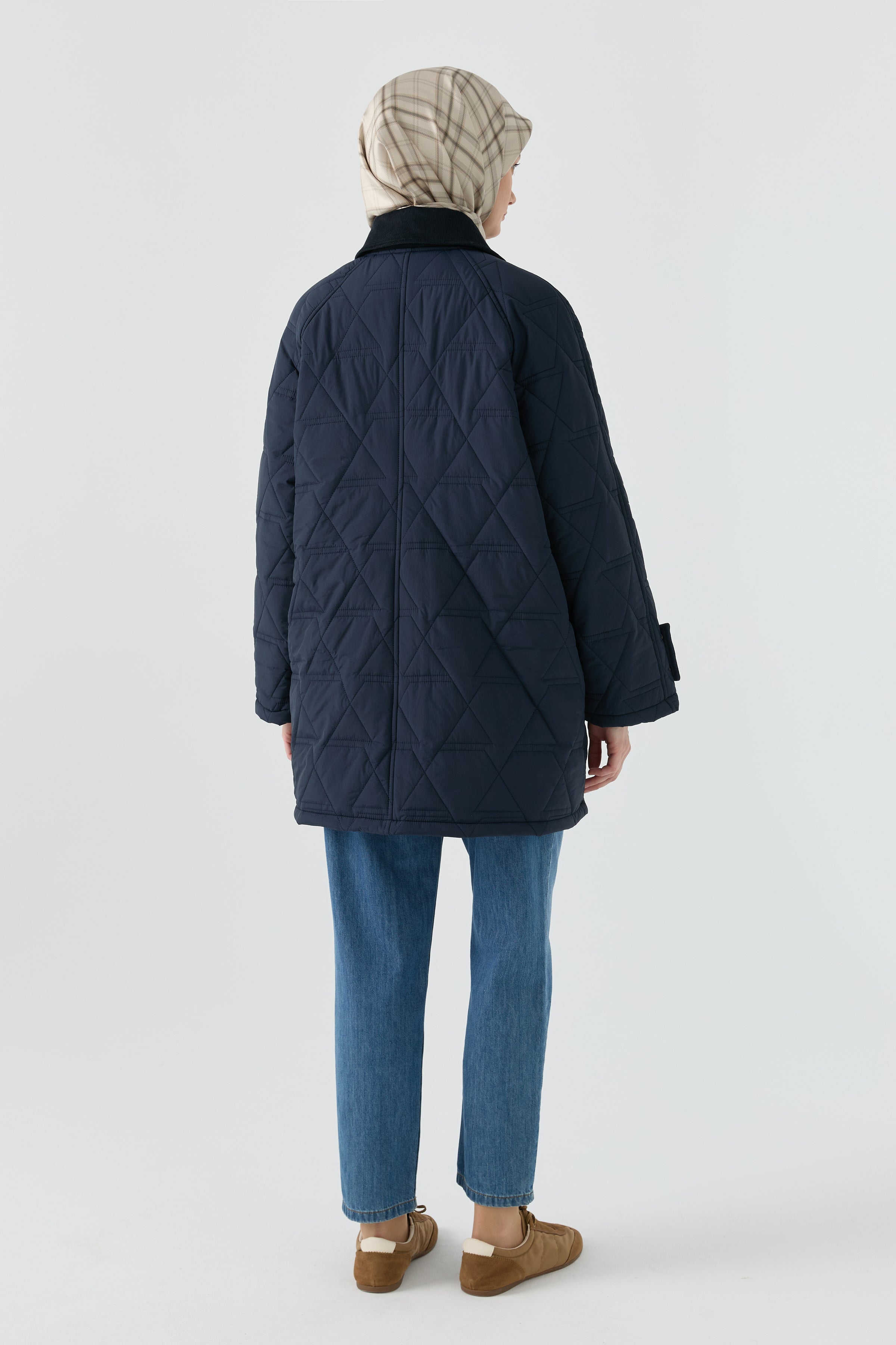 Kapaklı Cep Detaylı Kaban - Lacivert TUGBA