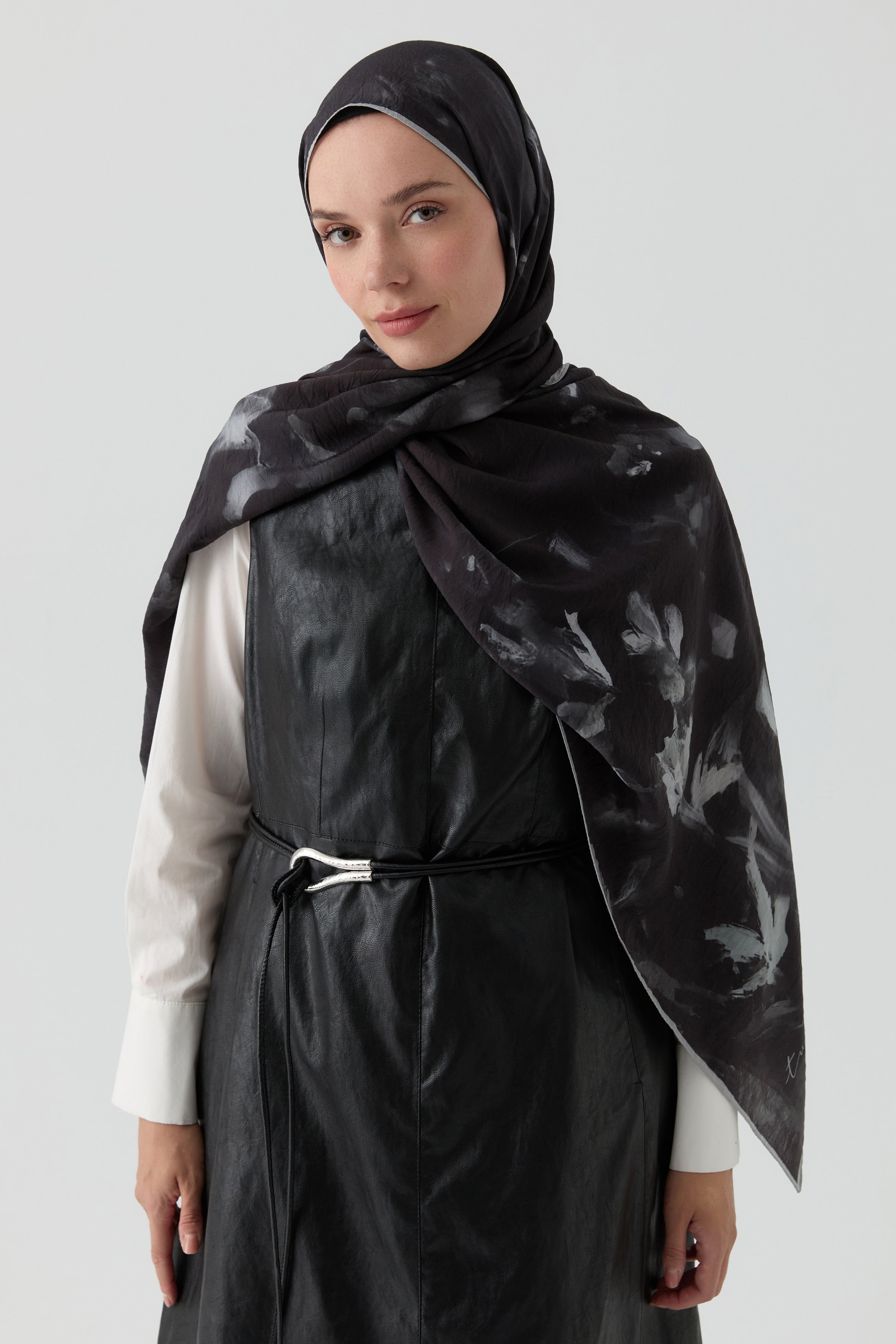 Hülya Natural Şal - Siyah TUGBA