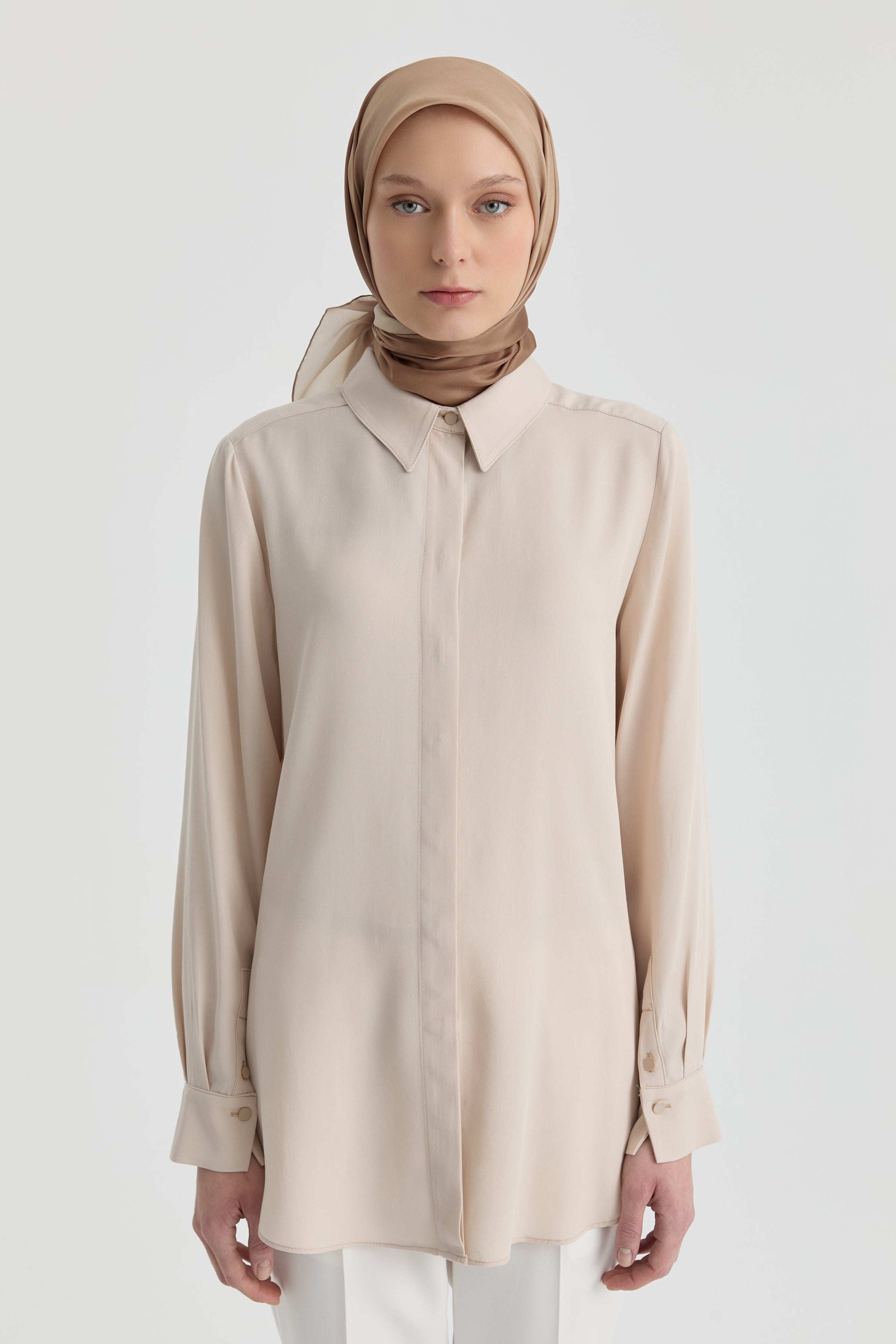 Yandan Yırtmaçlı Gömlek - Taş TUGBA