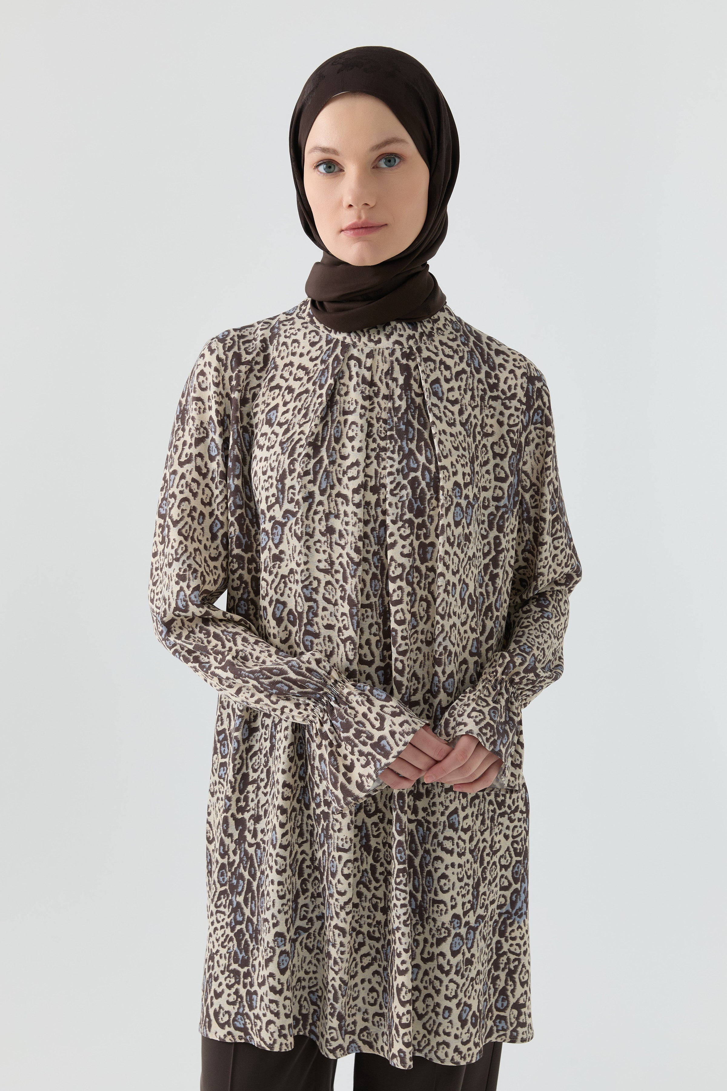 Kolları Lastik Detaylı Tunik - Kahve TUGBA