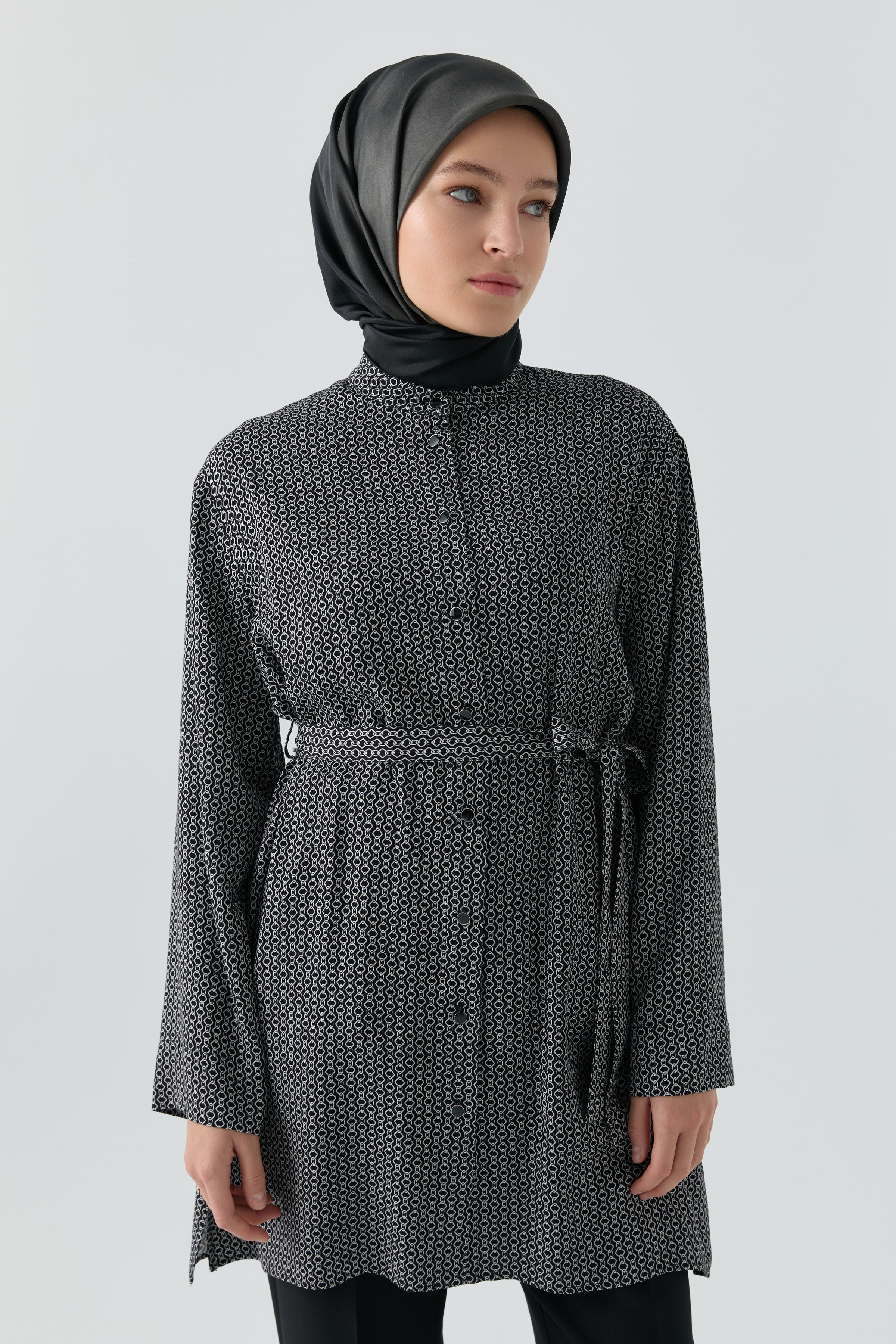 Zincir Desenli Tunik - Siyah TUGBA
