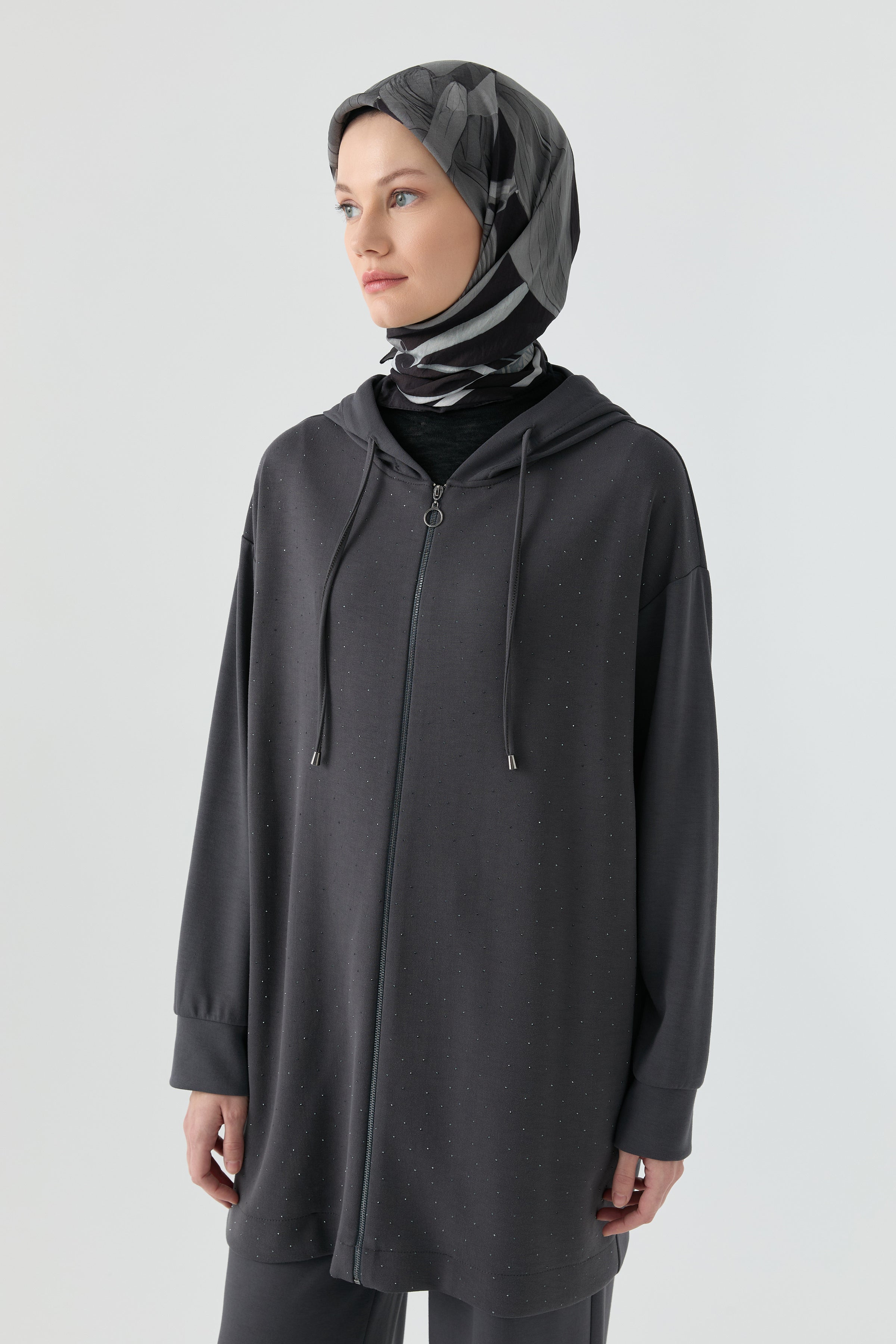 Taş Detaylı Takım - Antrasit TUGBA