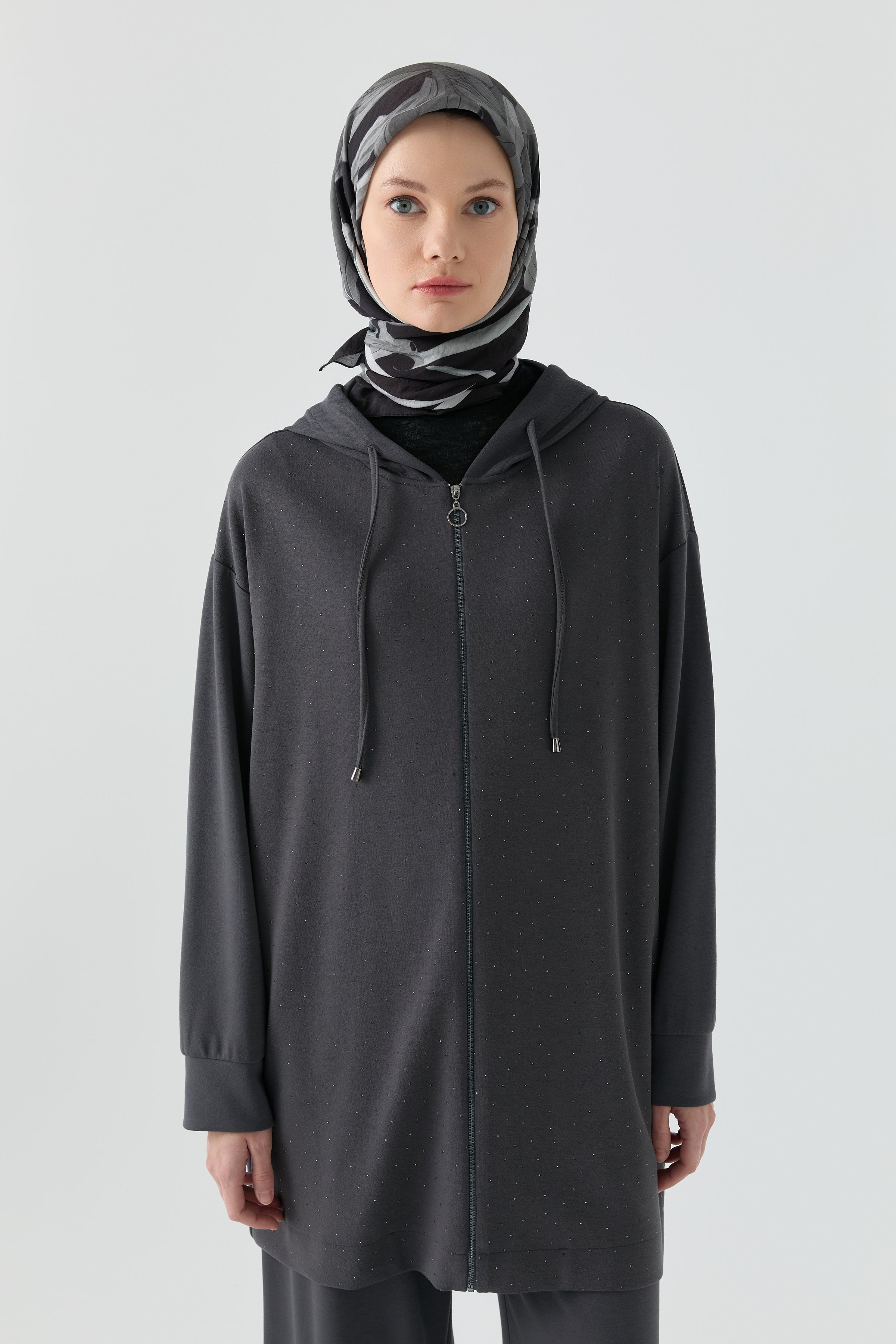 Taş Detaylı Takım - Antrasit TUGBA