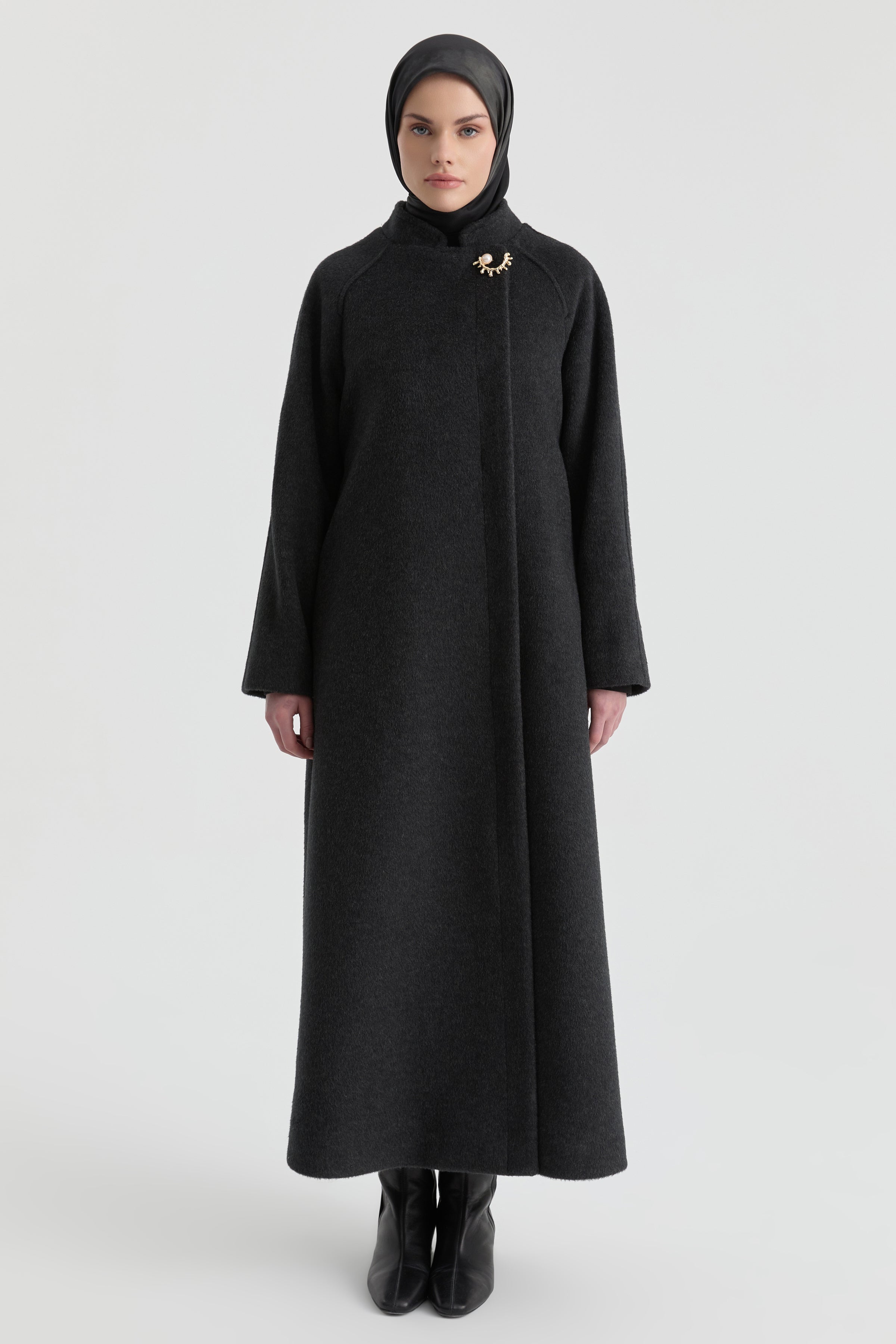 Broş Detaylı Manto - Antrasit TUGBA