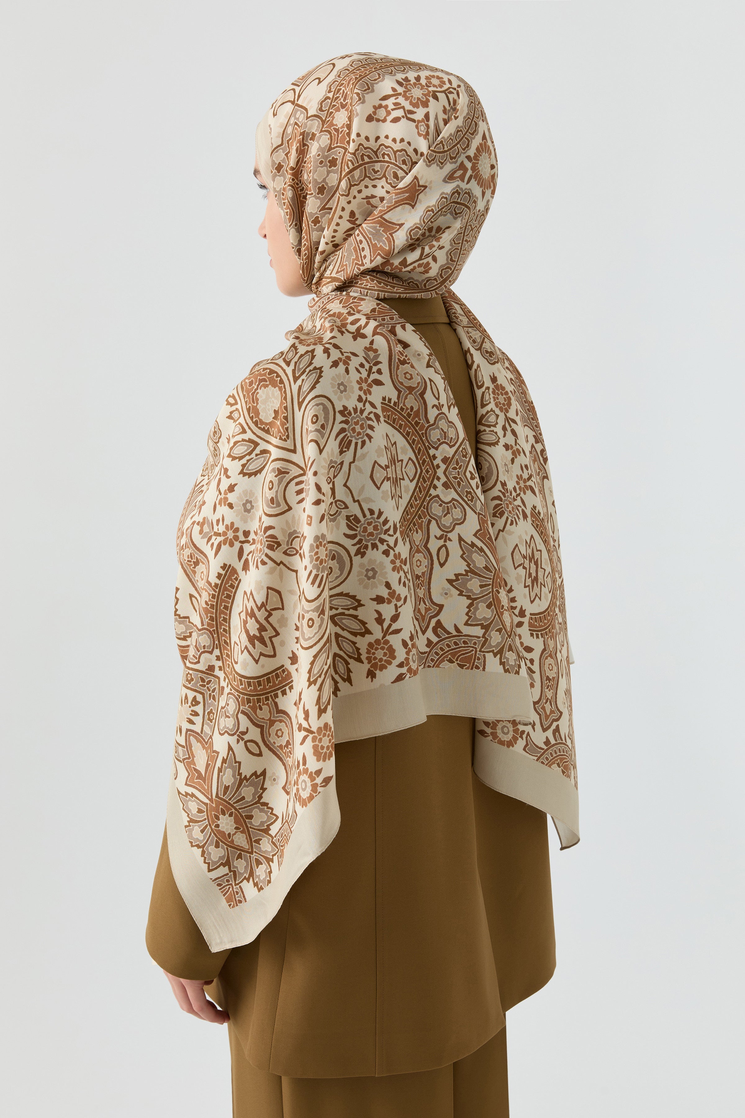 Paisley Desenli Natural Şal - Kahve TUGBA