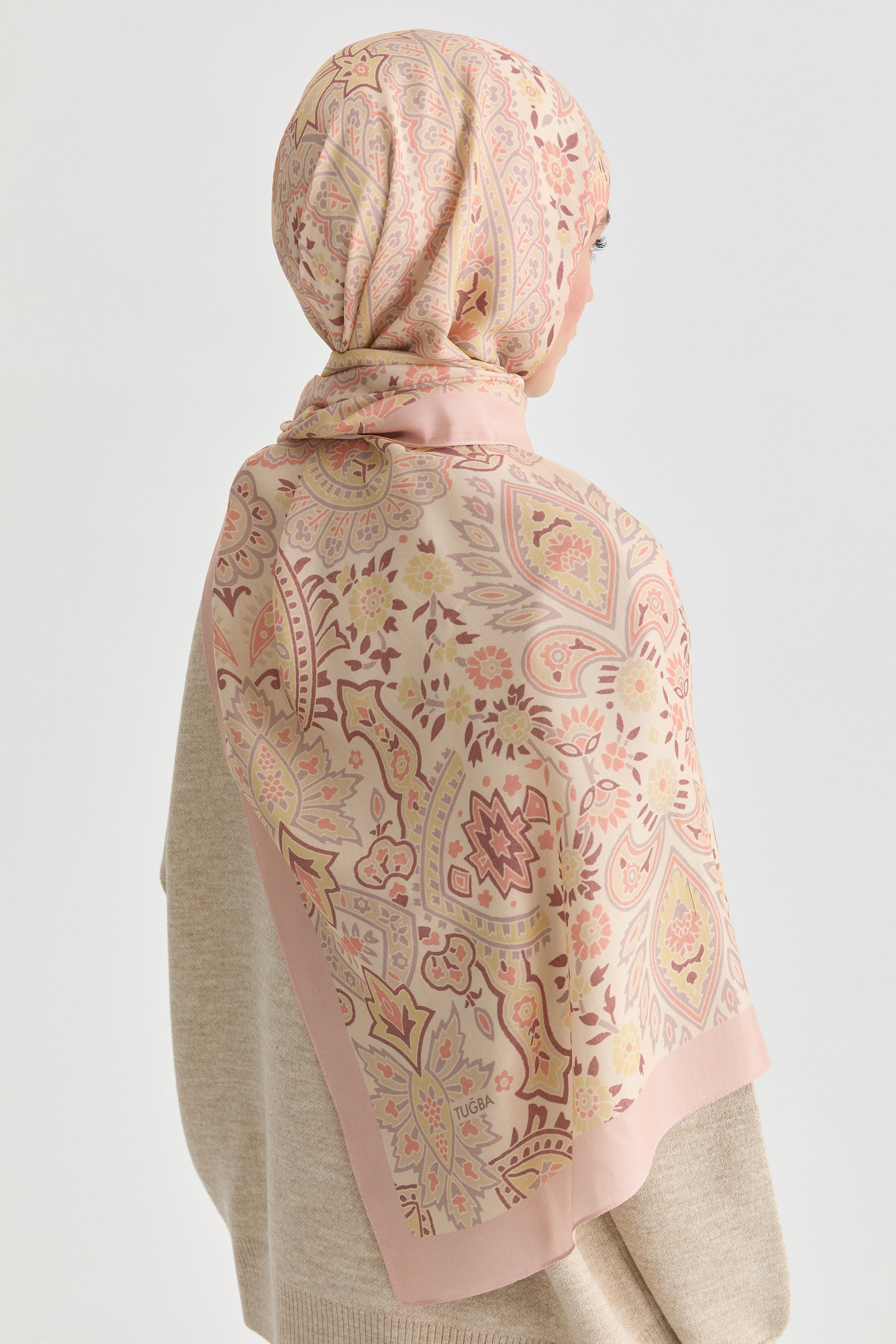 Paisley Desenli Natural Şal - Pudra TUGBA